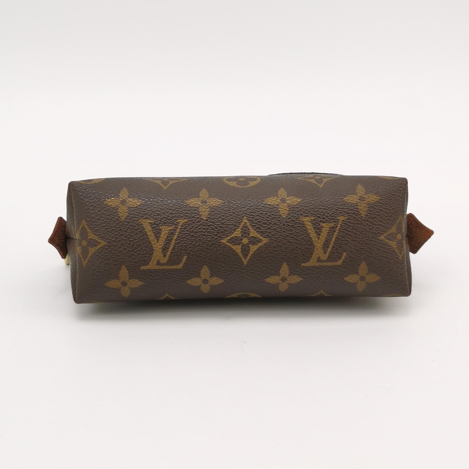 Louis Vuitton Louis Vuitton (LV) Small Vegetable Tanned Leather Old Flowe Size ONE SIZE - 2 Thumbnail