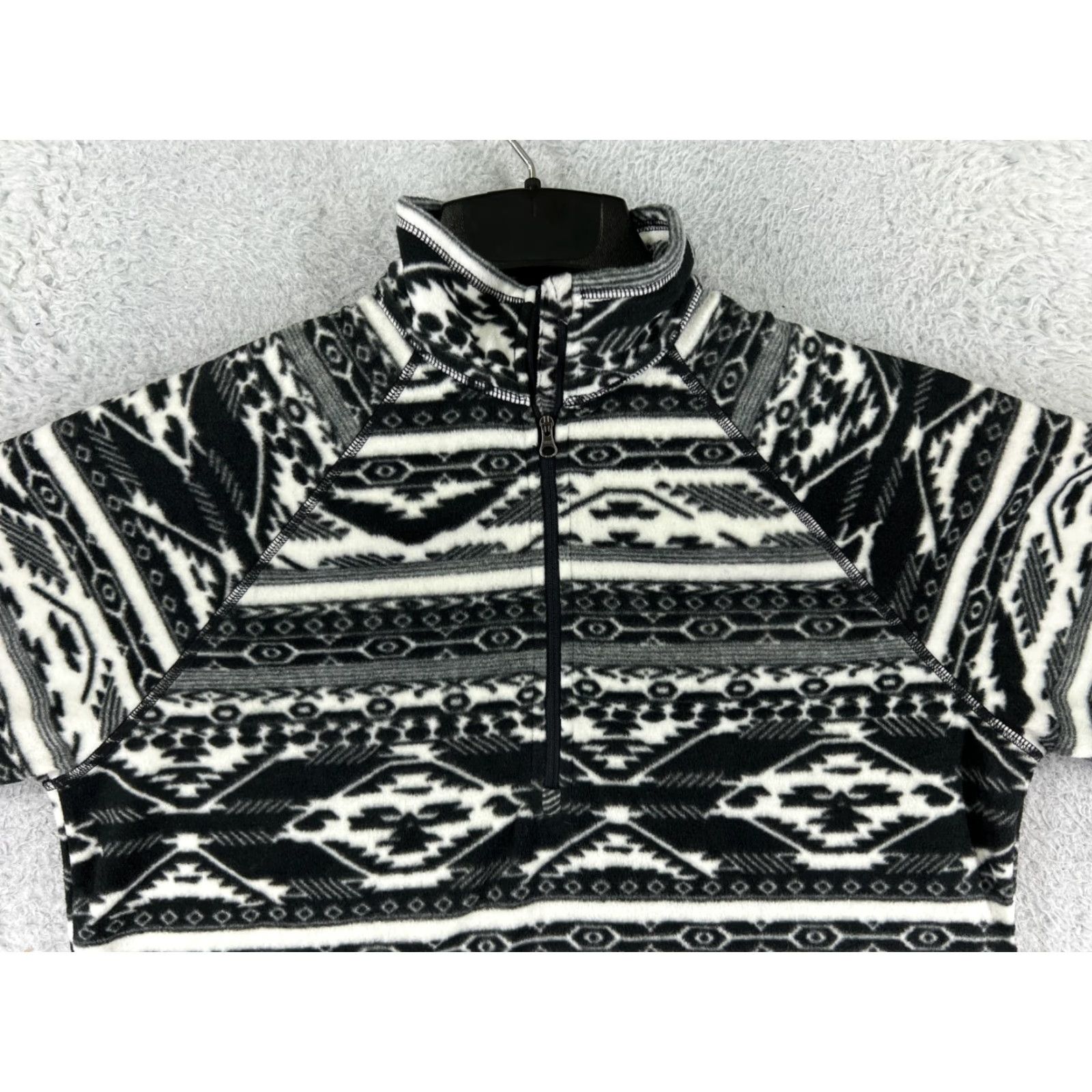 Eddie Bauer Eddie Bauer Sweater Womens Large Black White Southwest Aztec 1/4 Zip Fleece Poly Size L / US 10 / IT 46 - 7 Thumbnail