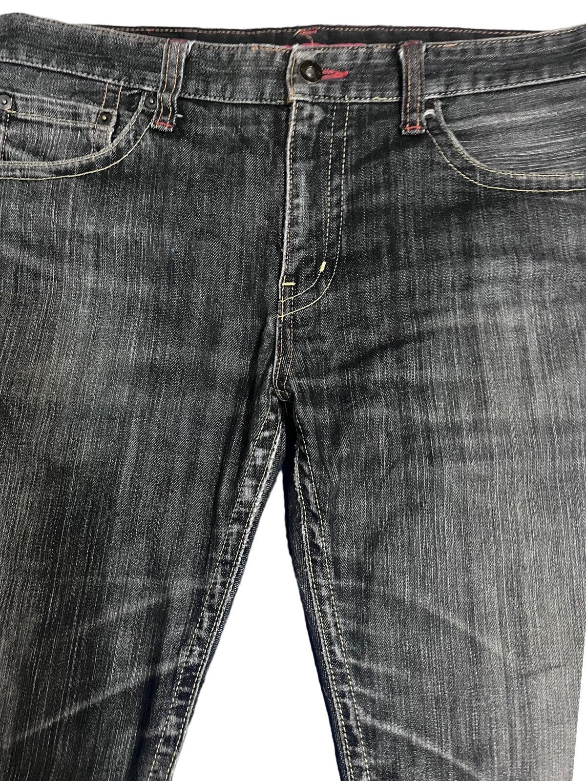 Beauty Beast × Jun Takahashi × Uniqlo Vintage Premium Uniqlo Distressed Style Jeans Size US 33 - 2 Thumbnail