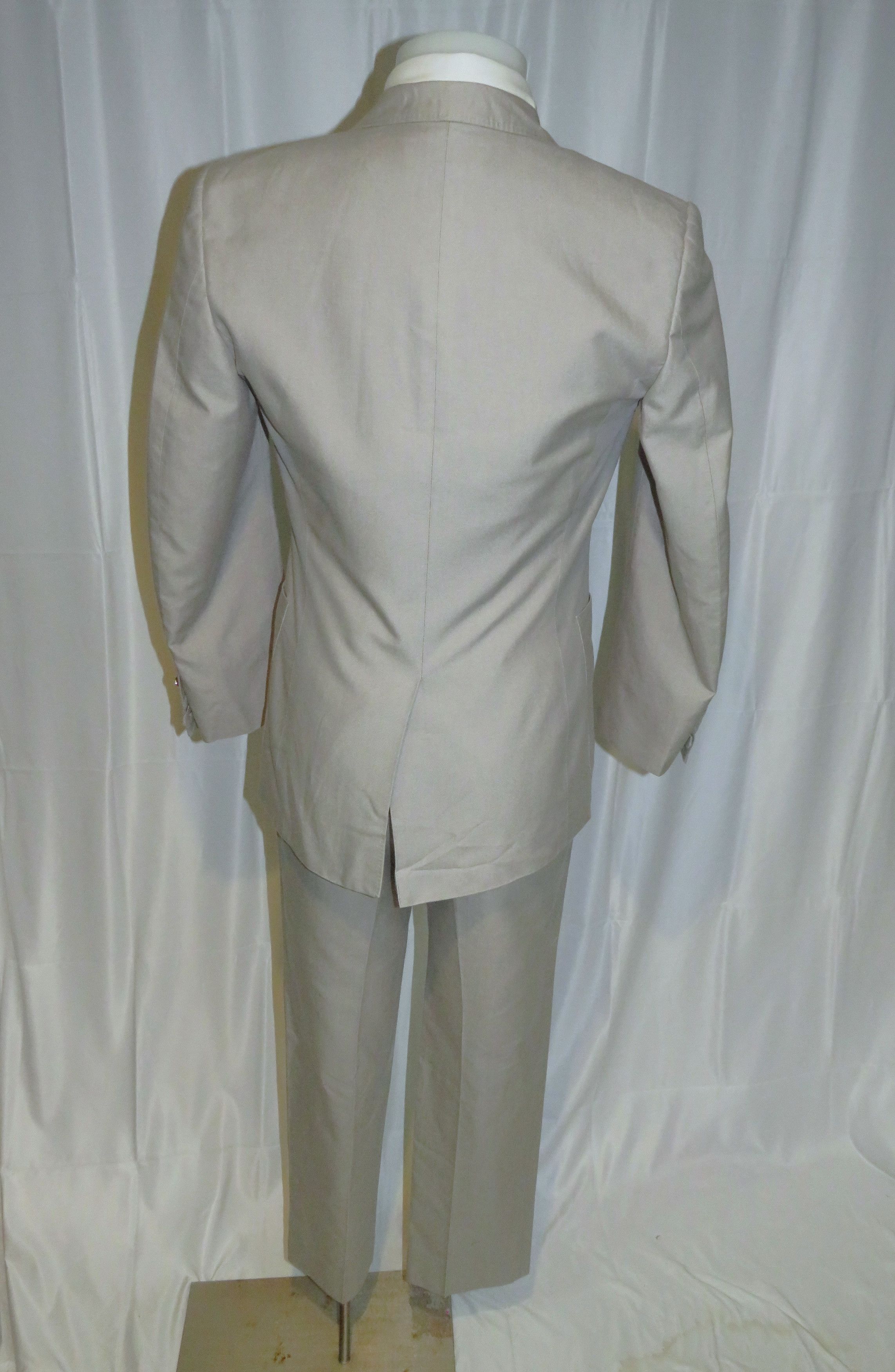 Yves Saint Laurent Beige Cotton Gold Button Two Button Suit 38R Size 38R - 2 Thumbnail