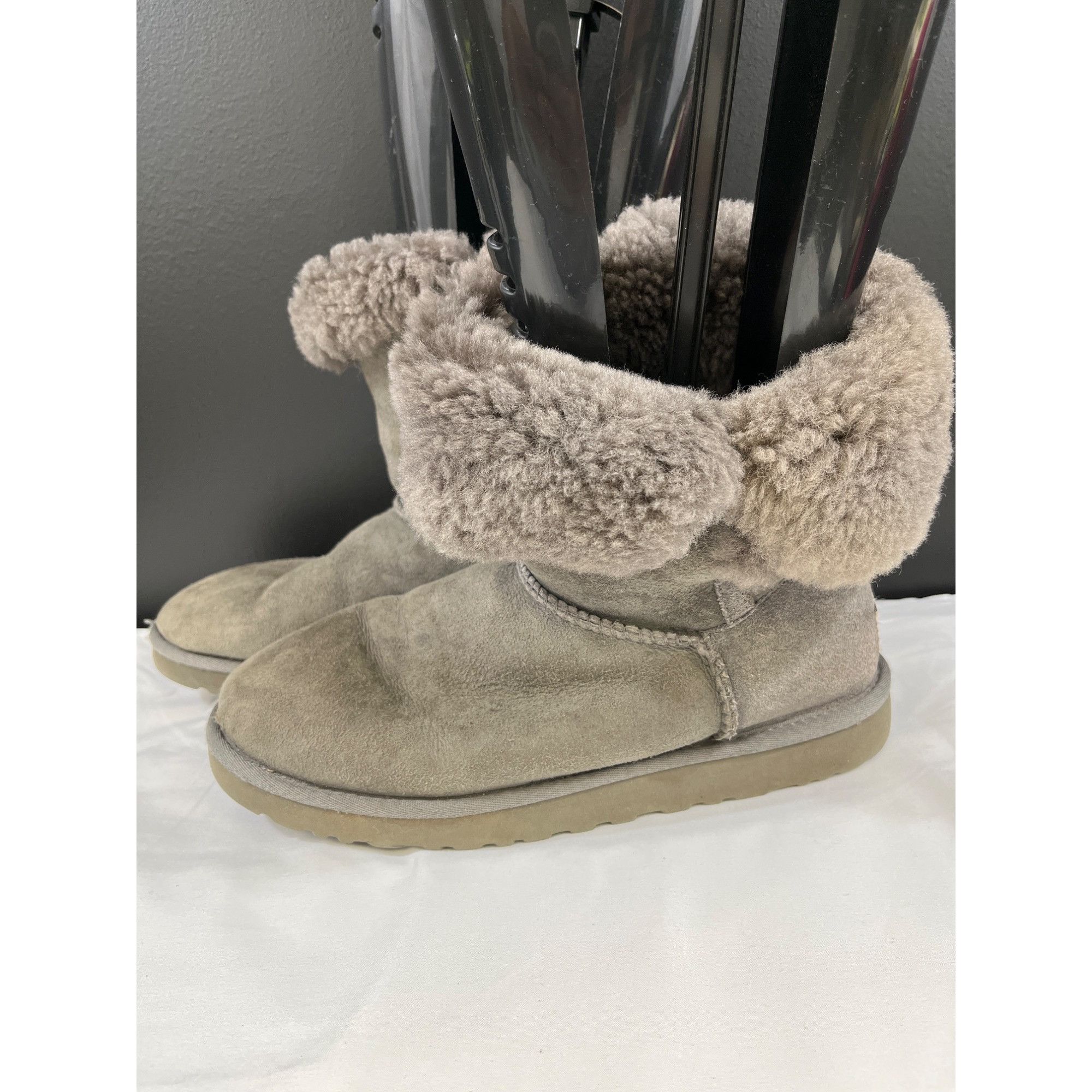 Ugg Ugg Australia Women's Grey Leather Shoes/Boots Size 9 SKU 56 Size US 9 / IT 39 - 5 Thumbnail