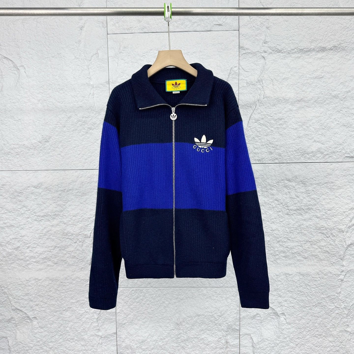 Gucci Gucci x adidas Originals Zip-Up Sweater Size M Size US M / EU 48-50 / 2 - 1 Thumbnail
