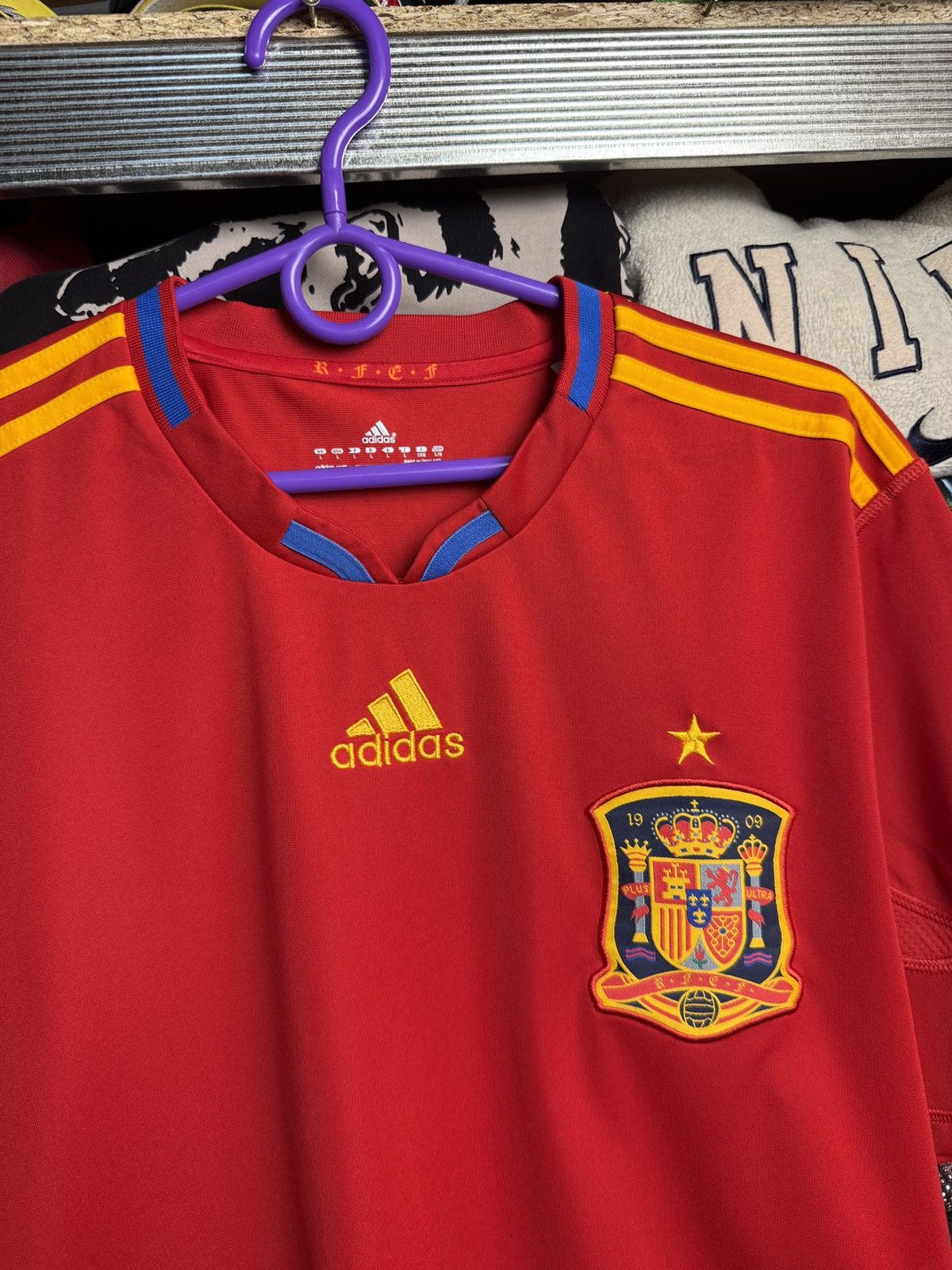 Adidas Adidas Spain 2010 2011 Jersey Soccer Football Size US L / EU 52-54 / 3 - 4 Thumbnail