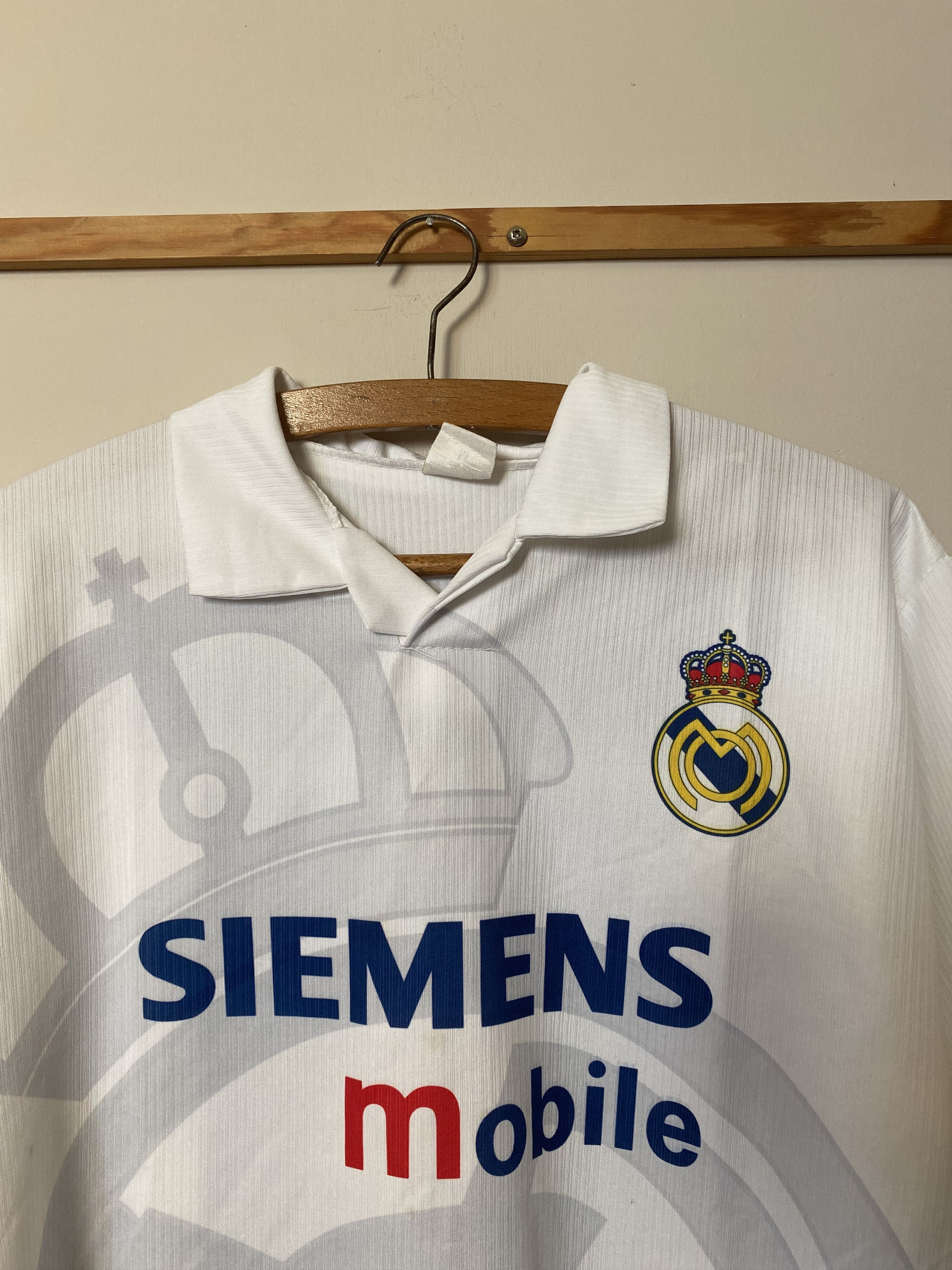 Other Vintage REAL MADRID #11 RONALDO - 2002 - 2003 - M - UNIQUE Size US M / EU 48-50 / 2 - 3 Thumbnail