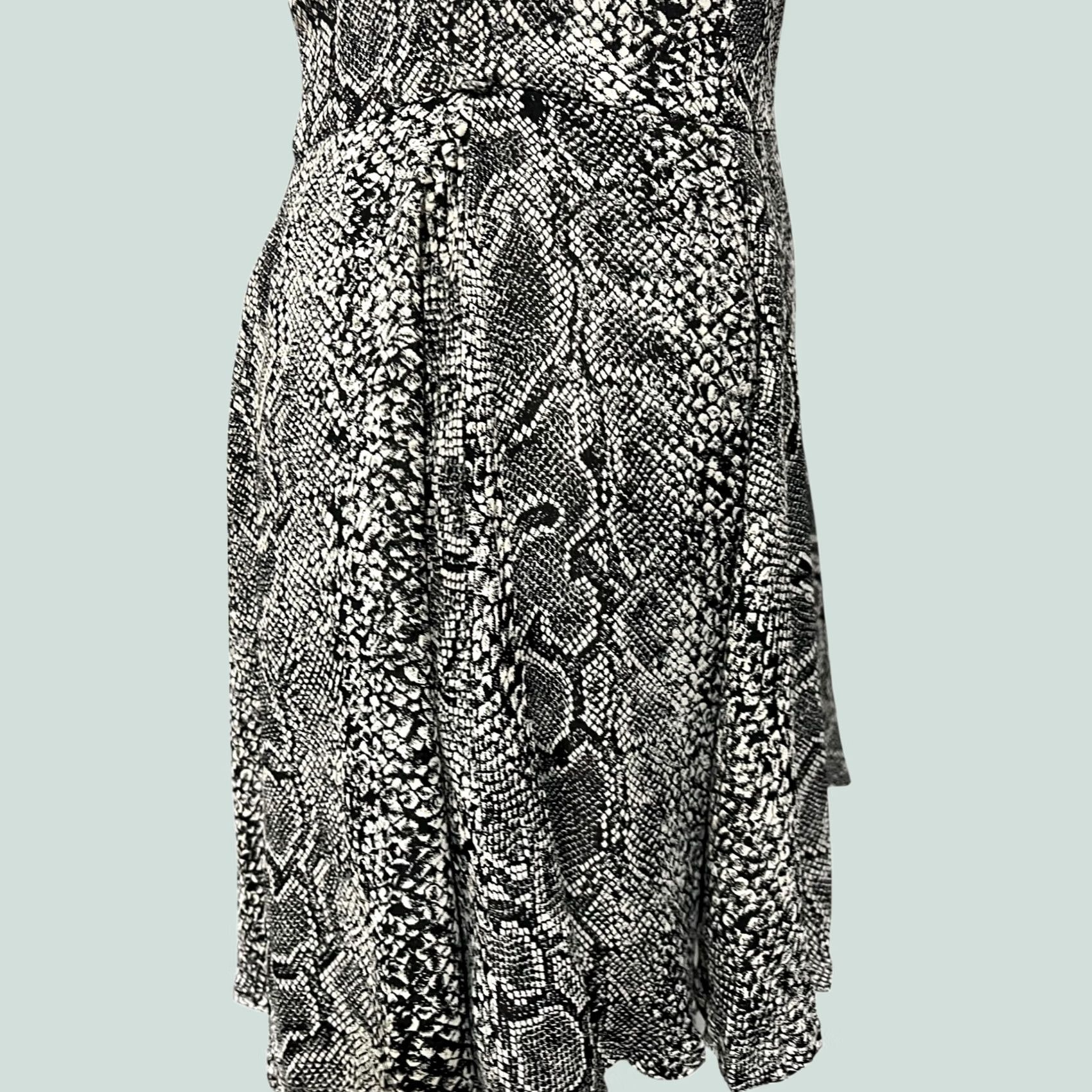 Vintage VINTAGE 90s Y2K Snakeskin Print Mini Dress Fits Flare Spaghetti Straps Women’s S Black Rayon Short Sleeve Party/Cocktail 90s Y2K Theme Womens Size S / US 4 / IT 40 - 1 Thumbnail