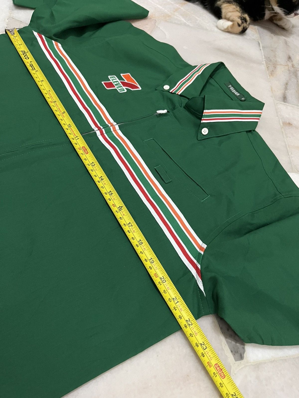 Japanese Brand 7 Eleven Uniform Workers Shirt Size US M / EU 48-50 / 2 - 13 Thumbnail
