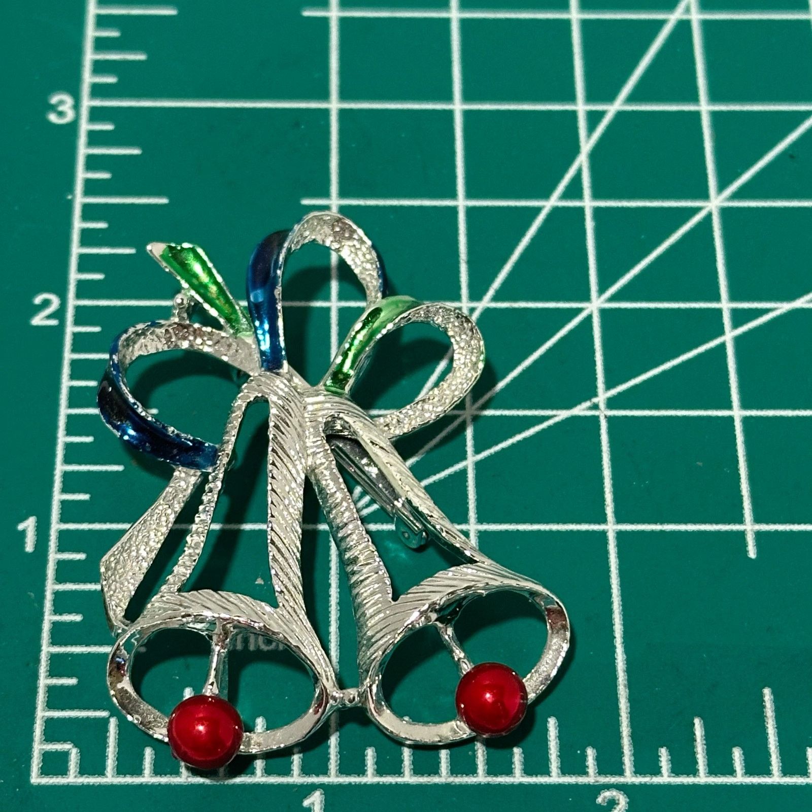Vintage VTG Sign Gerry Christmas Ribbon Bells Silver Brooch Pin Size ONE SIZE - 2 Thumbnail