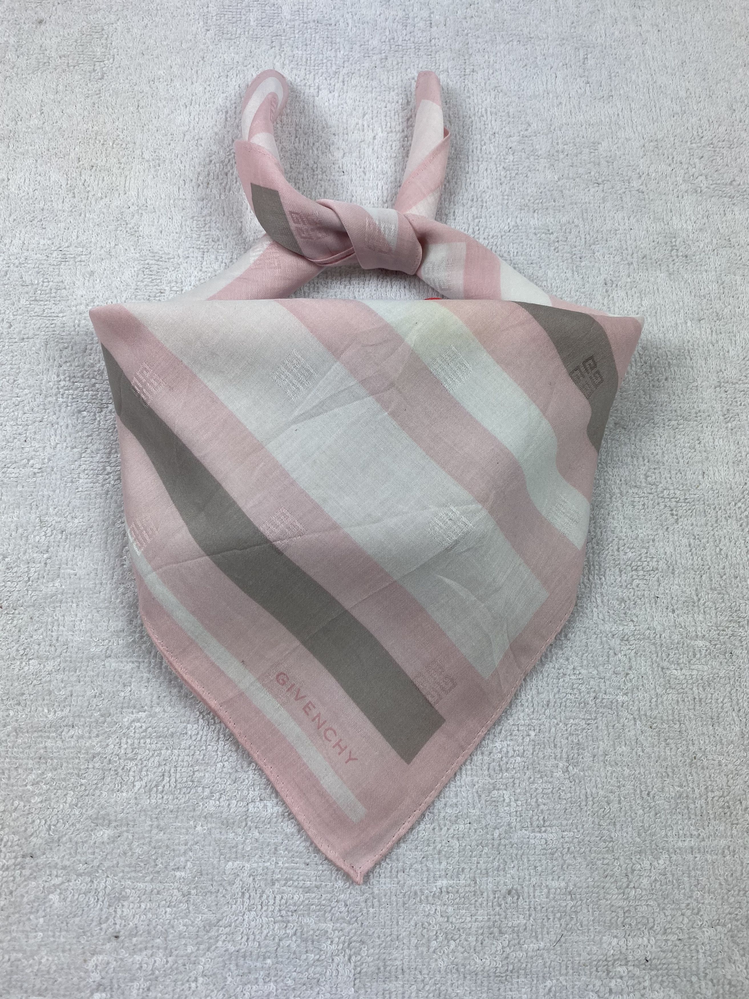 Vintage Givenchy Handkerchief / Bandana / Neckerchief Size ONE SIZE - 2 Thumbnail