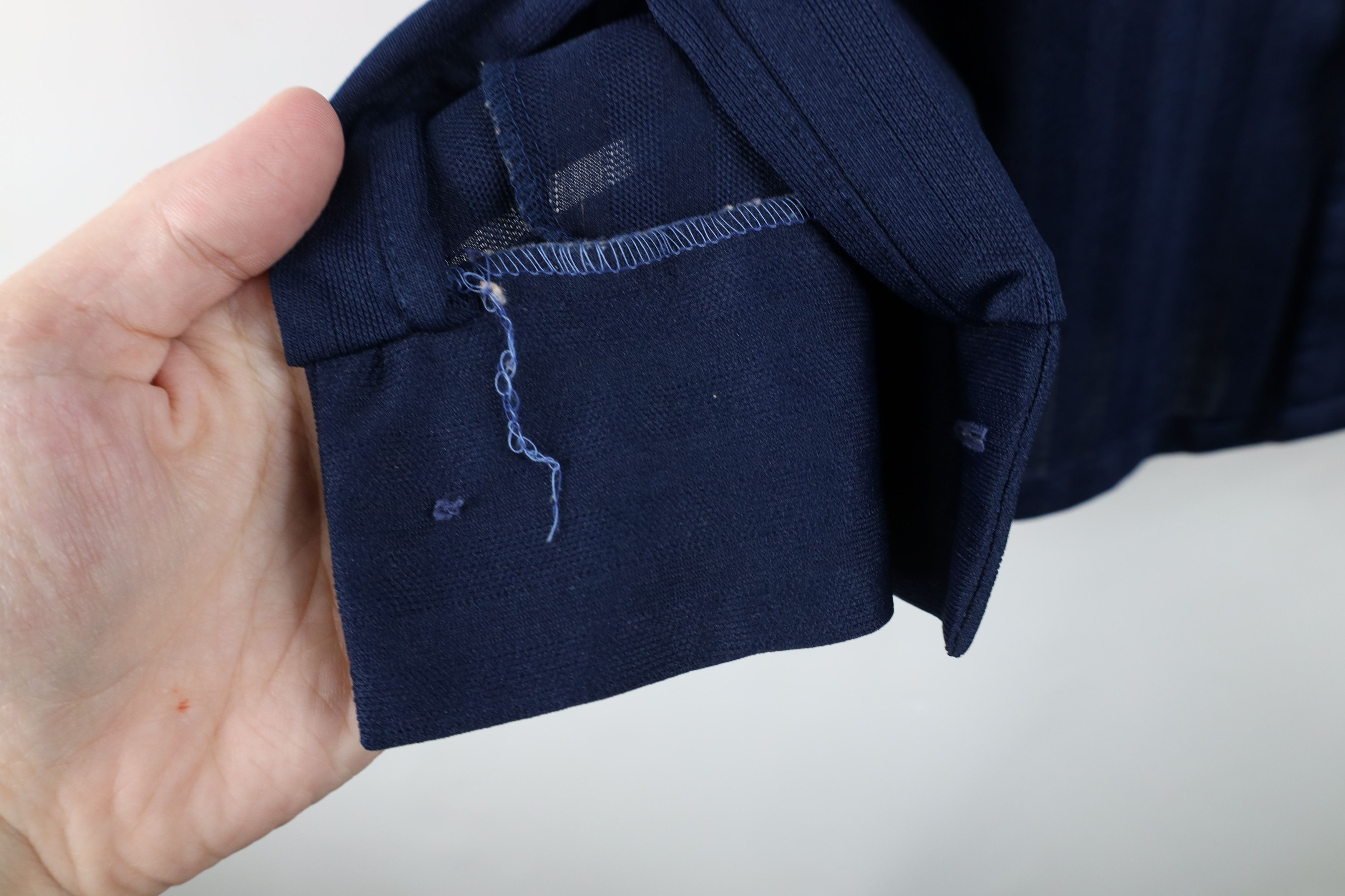Vintage Vintage 70s Streetwear Knit Collared Button Shirt Navy Blue Size US M / EU 48-50 / 2 - 4 Thumbnail