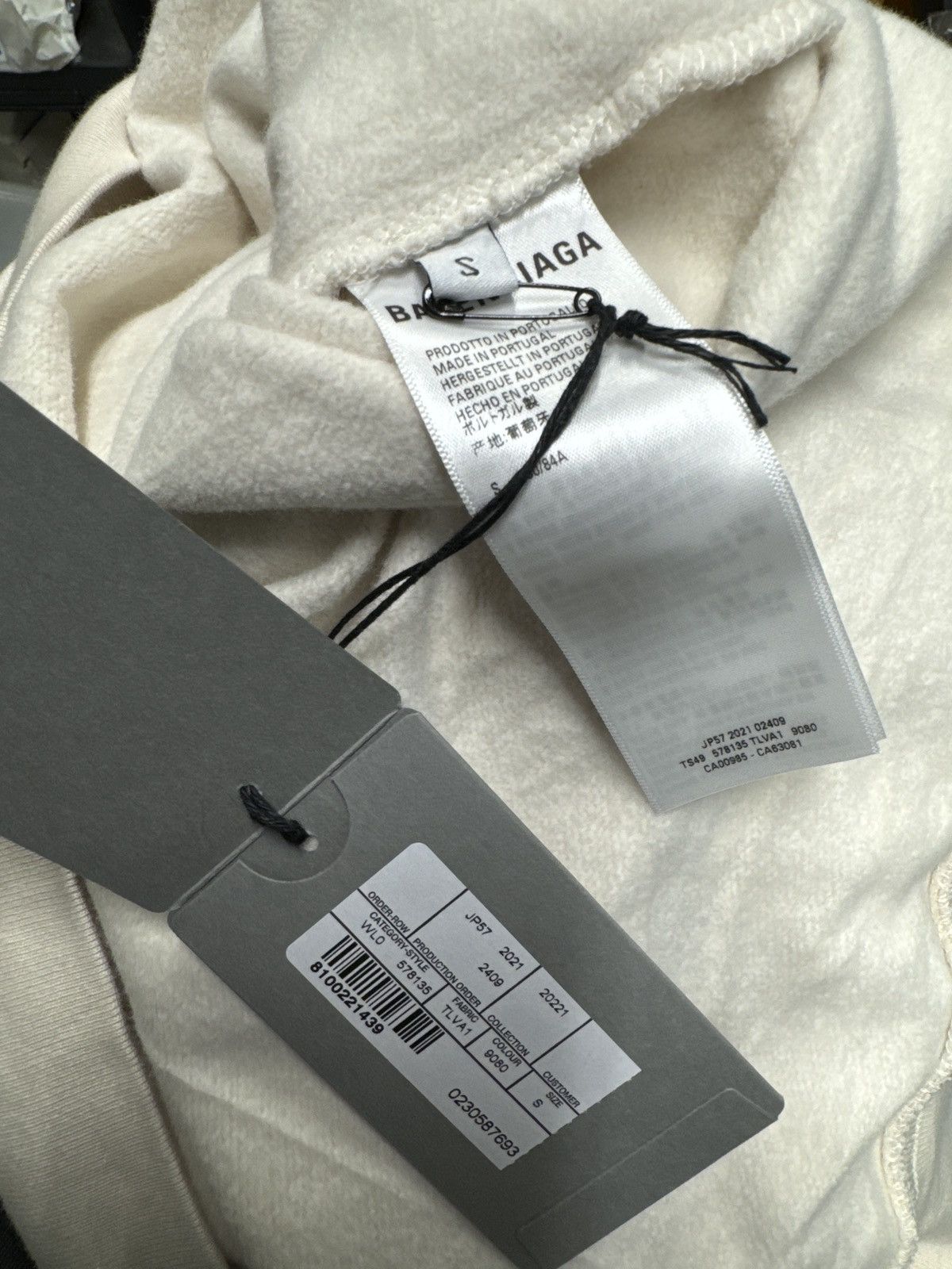 Balenciaga Balenciaga Sport B Logo Hoodie Cream XL Size US XL / EU 56 / 4 - 4 Thumbnail