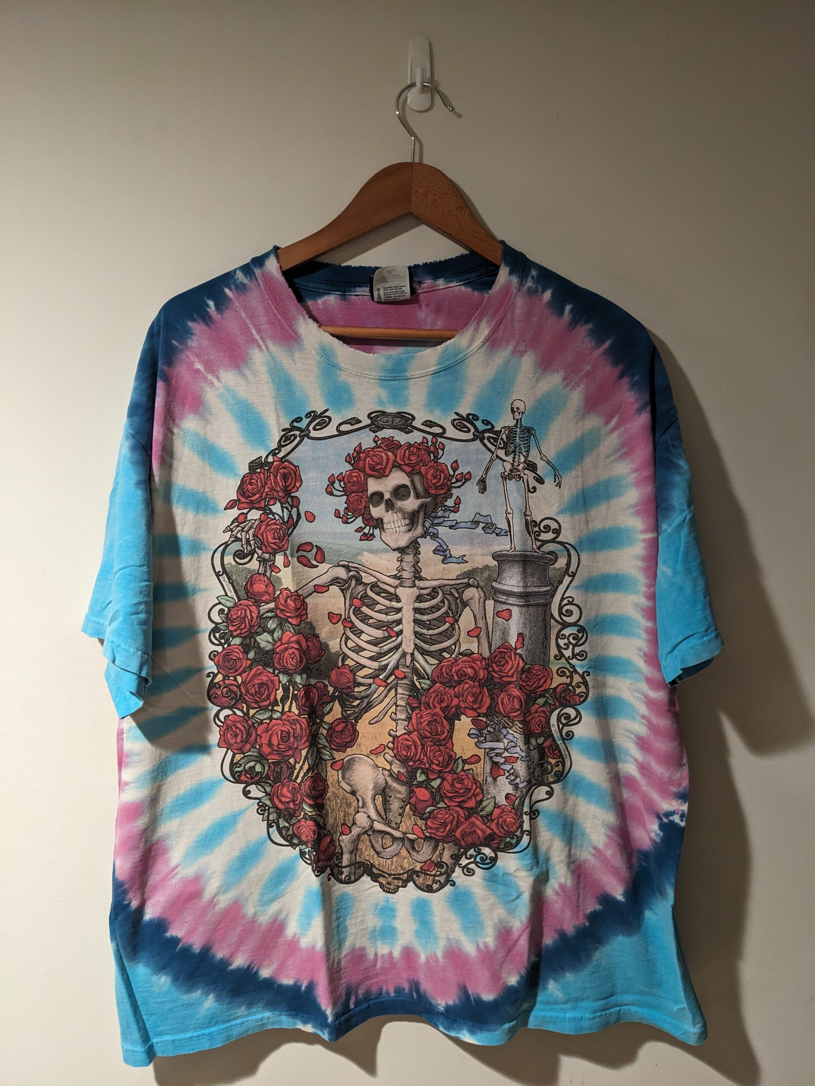 Vintage 1995 Grateful Dead 30th Anniversary Skeleton T-Shirt