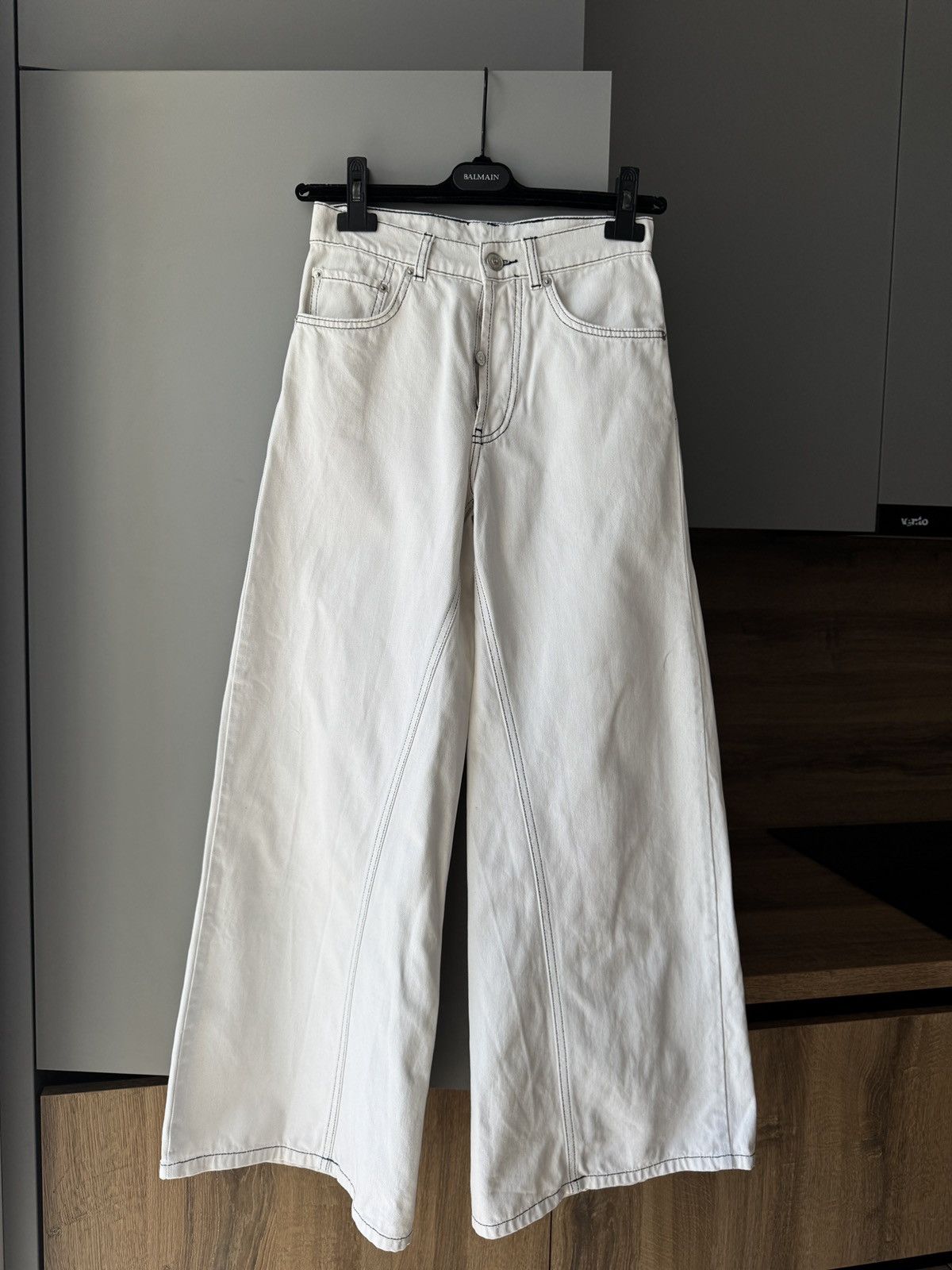 Ganni Ganni Mid-Rise Wide-Leg Off-White Back Logo Jeans Size 25" / US 0 / IT 36 - 2 Thumbnail