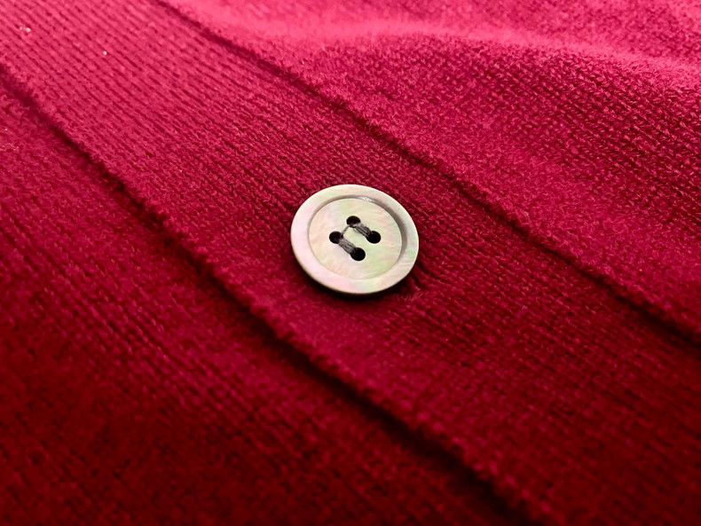 Comme des Garcons Comme Des Garcons Cashmere cardigan CDG cardigan red heart Size US M / EU 48-50 / 2 - 5 Thumbnail