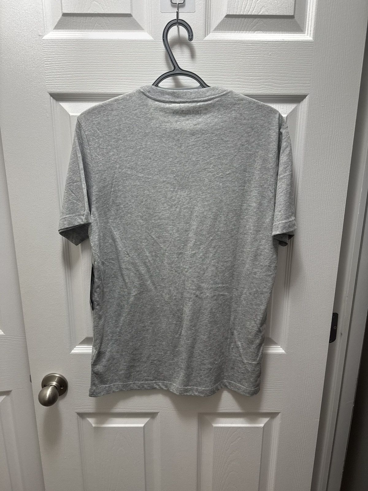 True Religion True Religion Pride Rainbow Horse Shoe Deadstock Grey Shirt Size US S / EU 44-46 / 1 - 6 Thumbnail