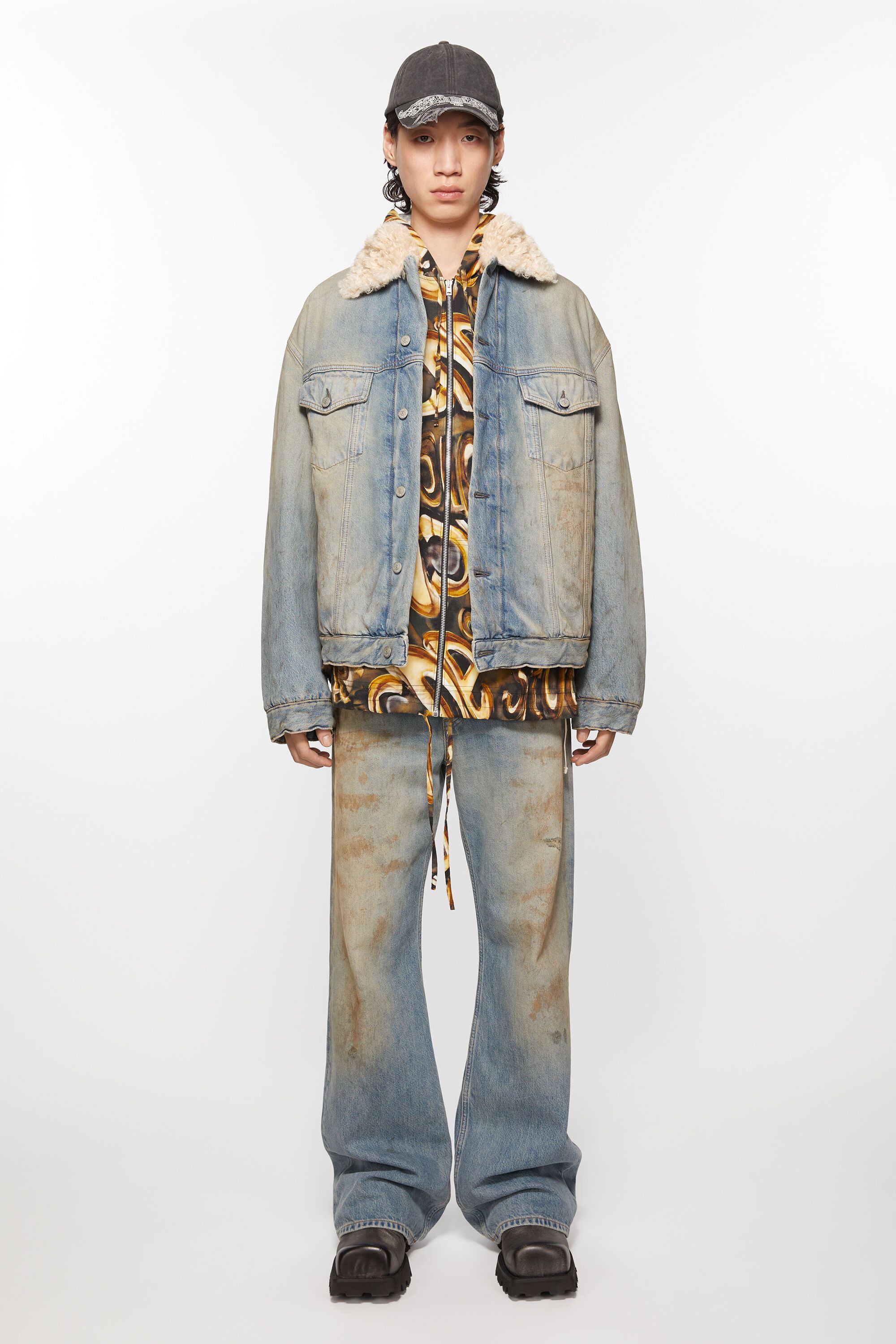 Acne Studios DENIM FUR TRIM JACKET - OVERSIZED FIT Size US S / EU 44-46 / 1 - 1 Thumbnail