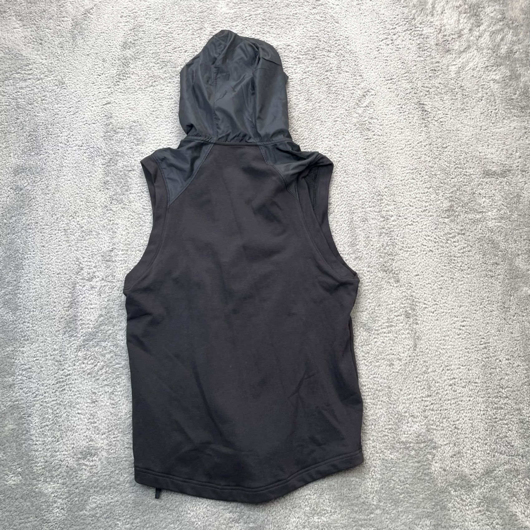 Under Armour Under Armour Vest Mens Small Gray Microthread Terry Cotton Stretch Hood Half Zip Size US S / EU 44-46 / 1 - 2 Thumbnail