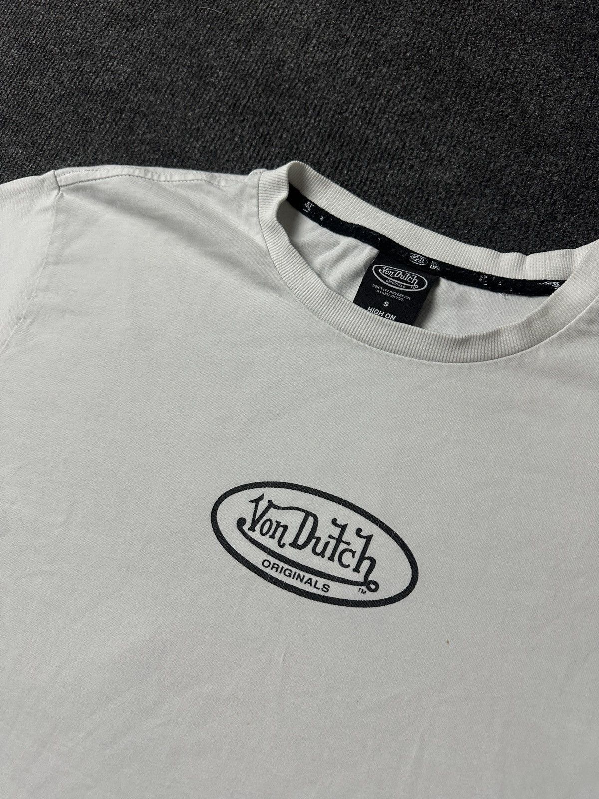 Von Dutch 🚨Y2K VON DUTCH BIG LOGO SUNFADED Y2K distressed style tee Size US S / EU 44-46 / 1 - 3 Thumbnail