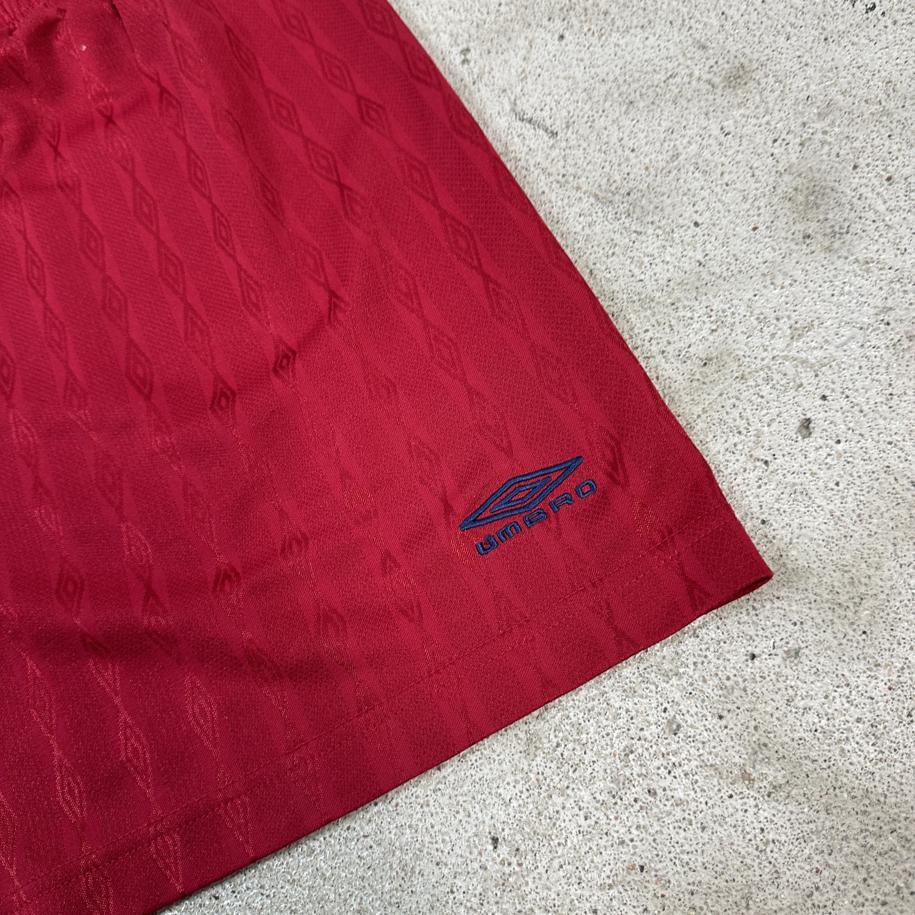 Umbro × Vintage Vintage Sportswear Streetwear Y2K Active Umbro 90s Short Size US 38 / EU 54 - 2 Thumbnail