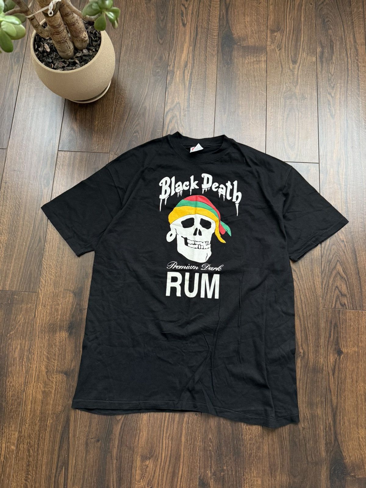 **RARE** BLACK DEATH RUM GUNS ROSES TEE T-SHIRT