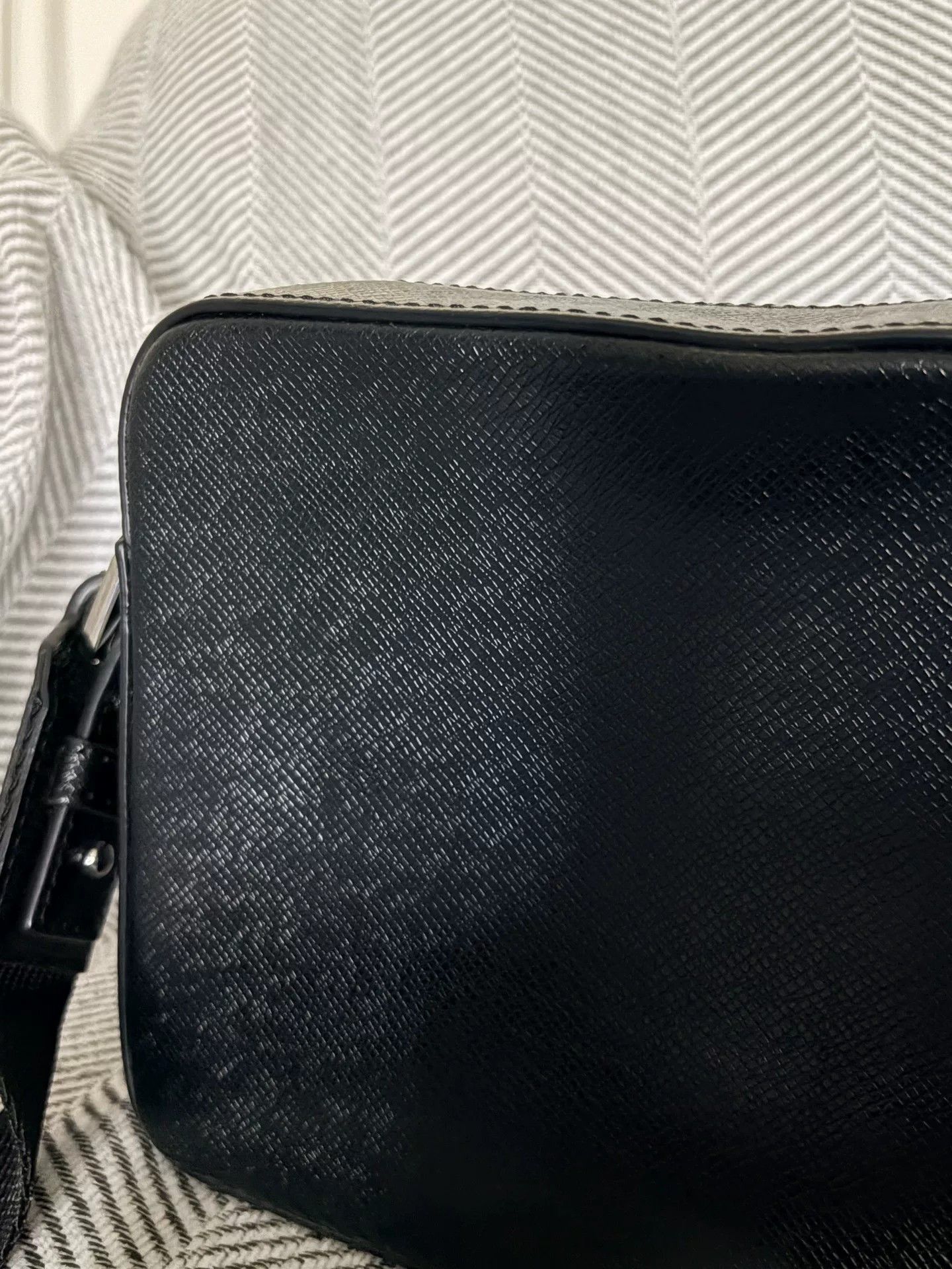 Vivienne Westwood Vivienne Westwood Black Leather Camera Bag. Size ONE SIZE - 8 Thumbnail