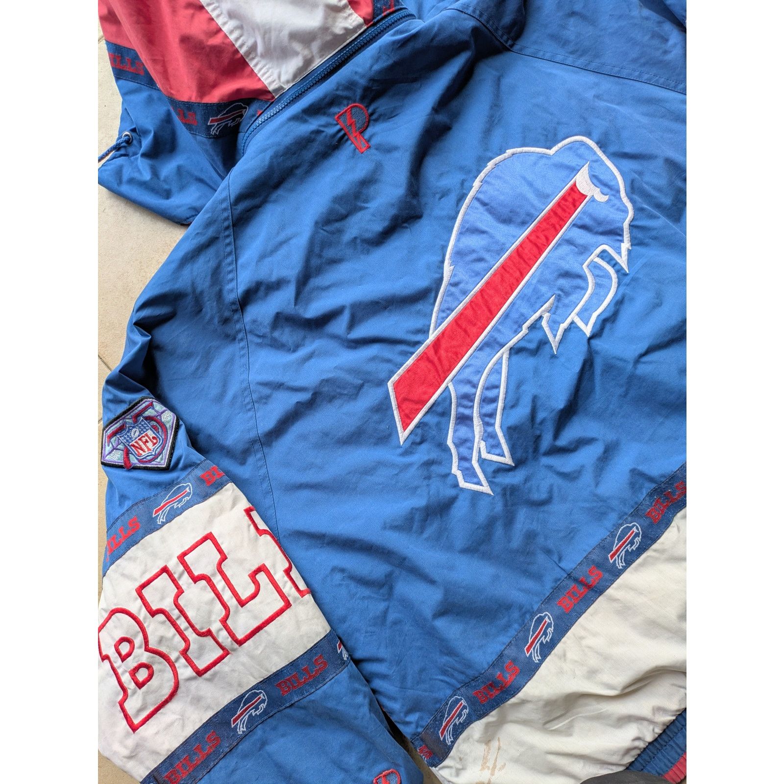 NFL × Pro Player Buffalo Bills 1994 75th puffer TAPE XL hood blue NFL vintage Size US XL / EU 56 / 4 - 2 Thumbnail