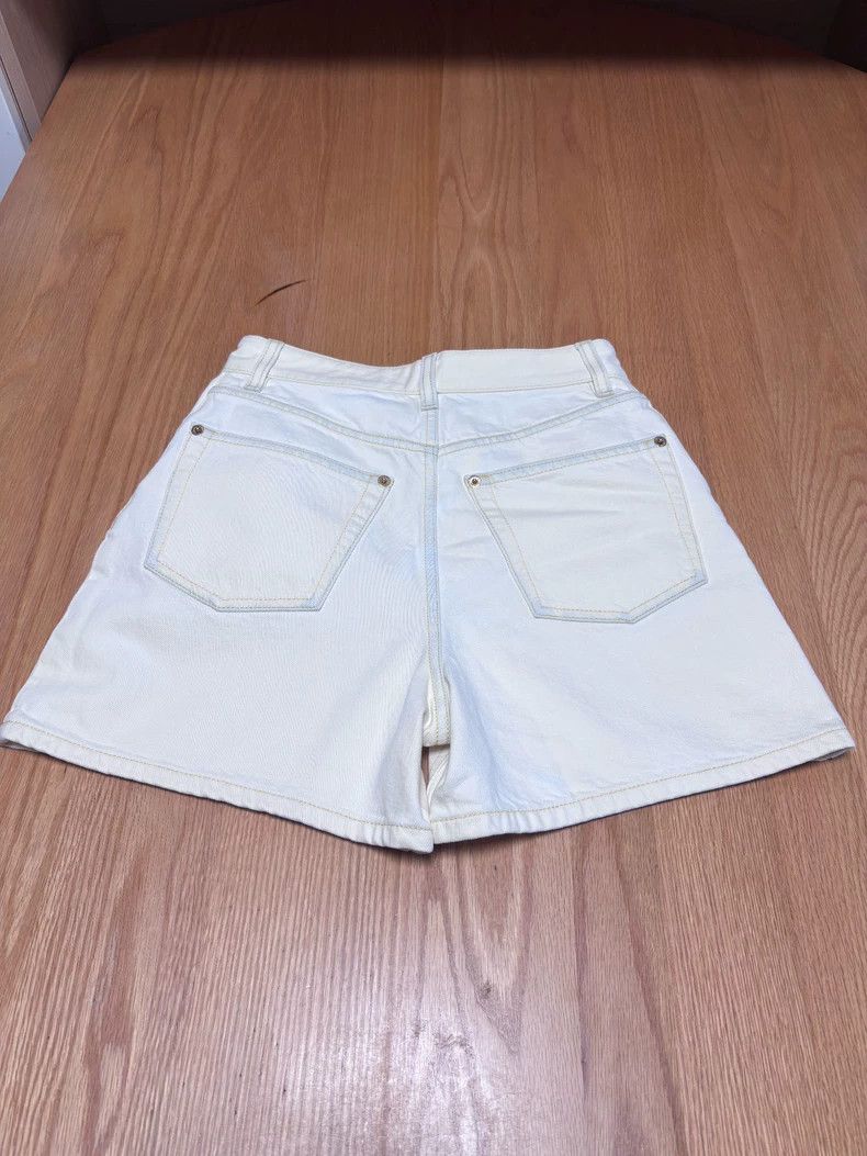 Louis Vuitton Louis Vuitton White denim shorts Size US 34 / EU 50 - 2 Thumbnail