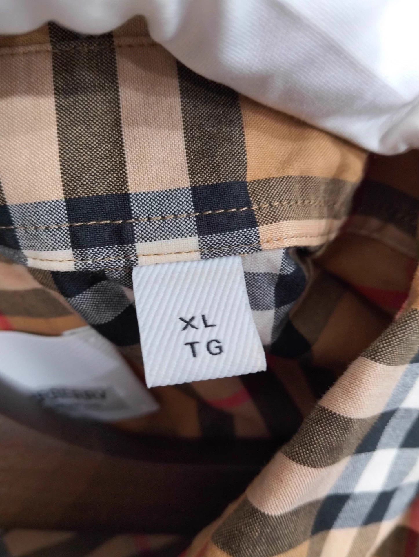 Burberry BURBERRY XL SHIRT Size US XL / EU 56 / 4 - 8 Thumbnail