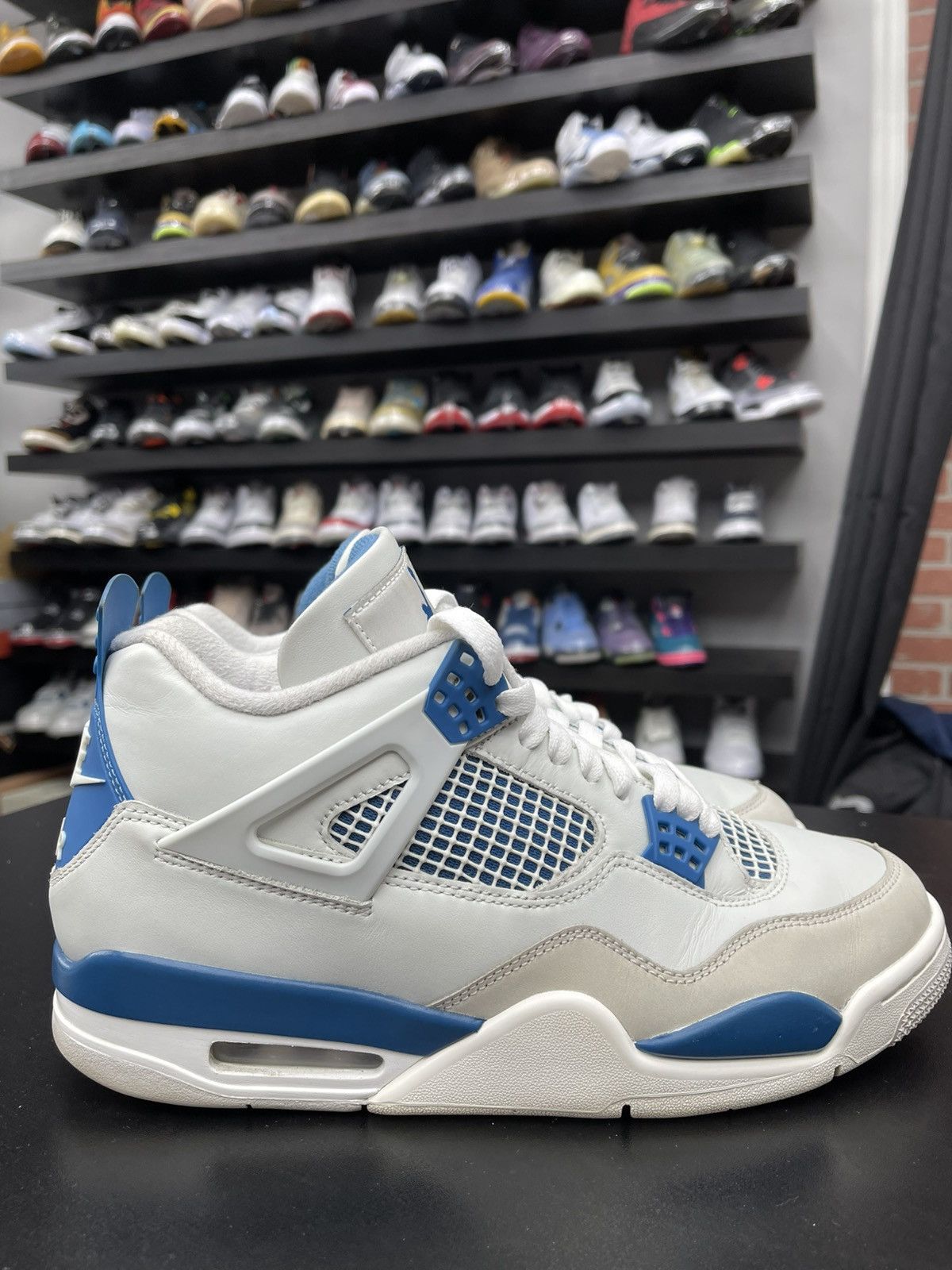 Jordan Brand Size 10 - Jordan 4 Military Blue Size US 10 / EU 43 - 3 Thumbnail