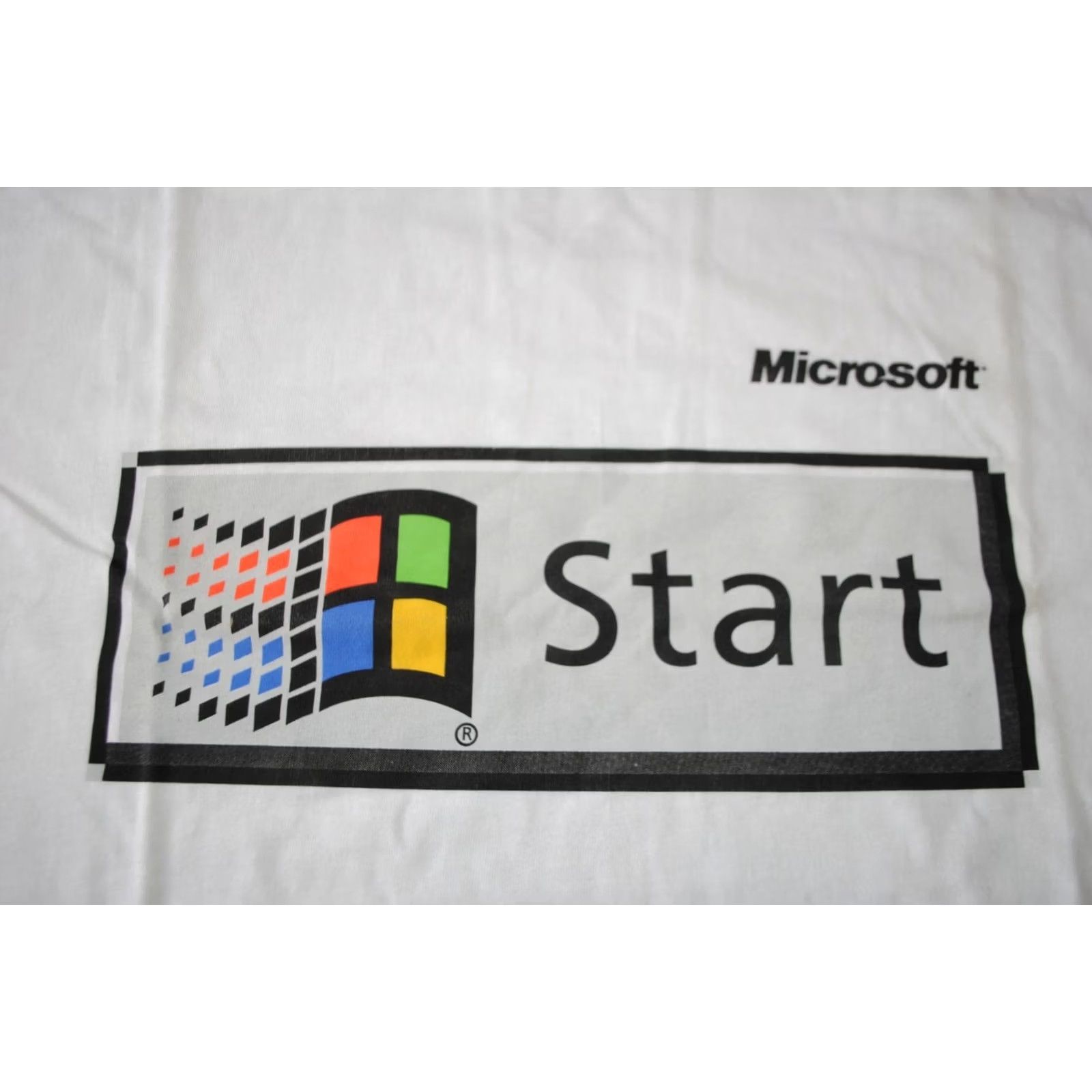 Hanes 90S TRUE VINTAGE MICROSOFT WINDOWS START BUTTON T-SHIRT WHITE XL Hanes Men Short Sleeve Cotton Graphic Tee 1990s 1 Stitch Size US XL / EU 56 / 4 - 2 Thumbnail