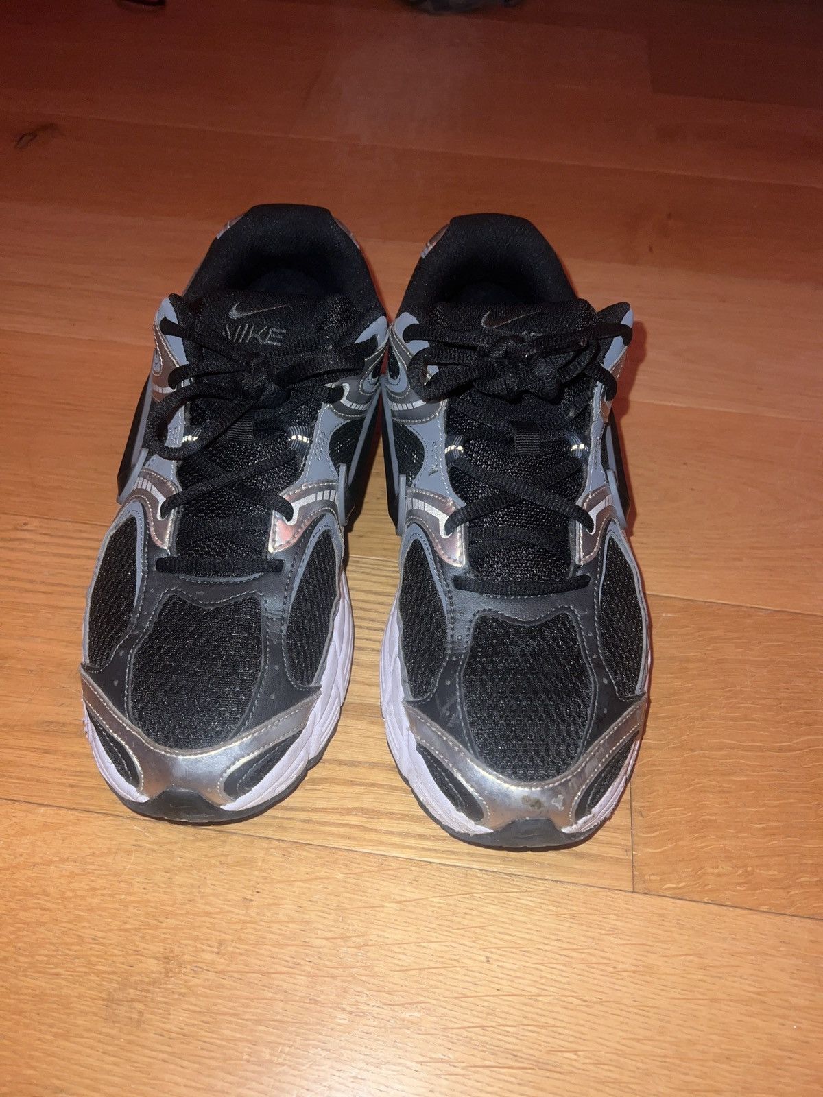 Nike Nike V5 rnr Size US 10 / EU 43 - 4 Thumbnail