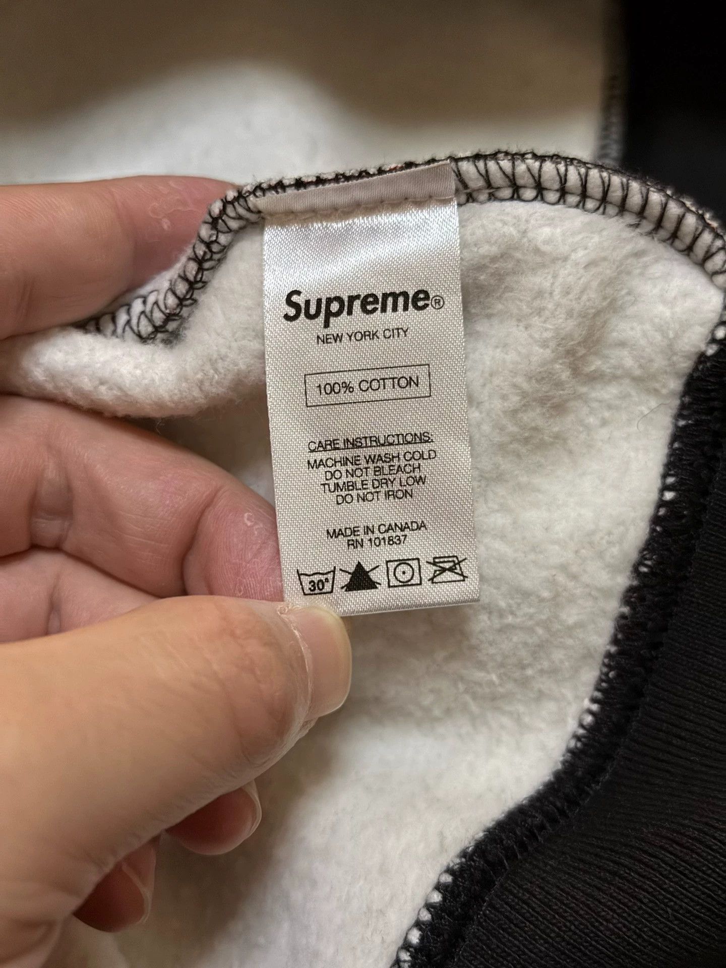 Supreme Supreme Red Camo Small Box Logo Zip Hoodie L Vintage Size US L / EU 52-54 / 3 - 6 Thumbnail