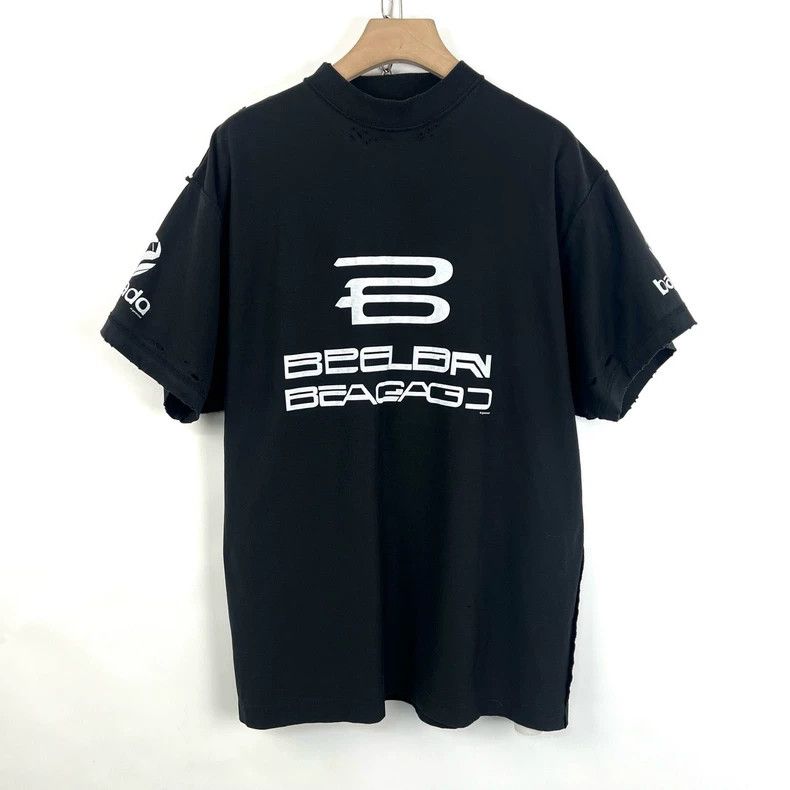 Balenciaga Balenciaga Black Ai Generation Destruction Short Sleeve Size US S / EU 44-46 / 1 - 2 Thumbnail