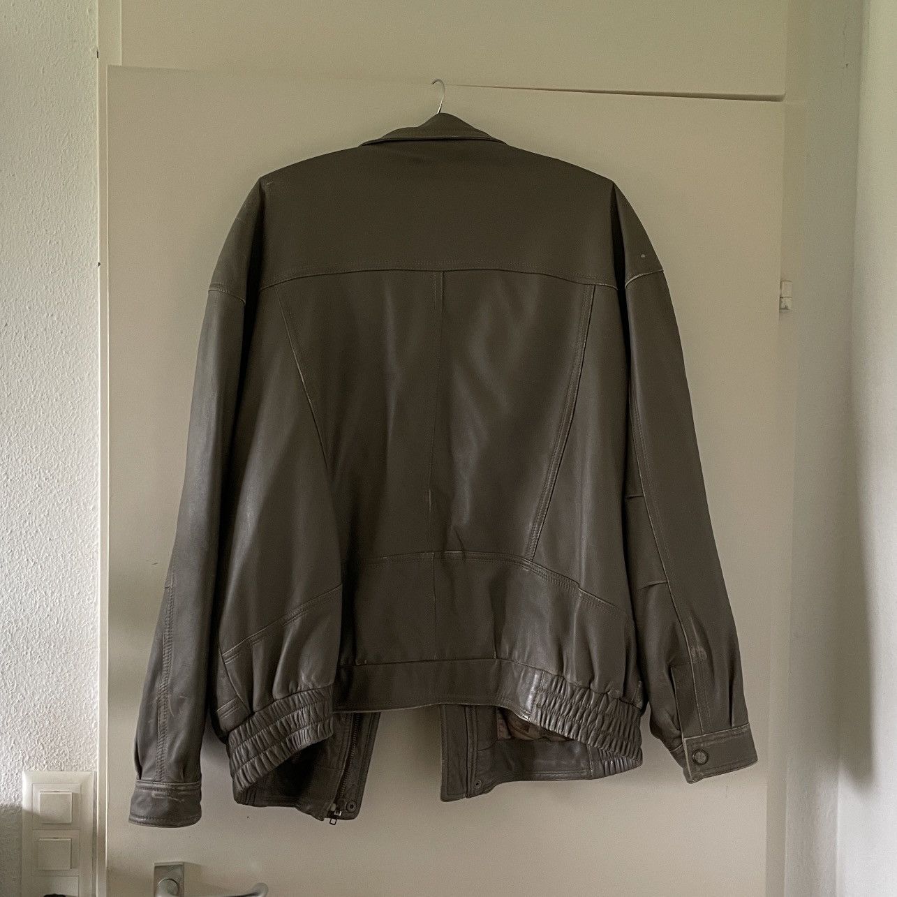 Vintage Amazing Vintage Grey Nappa Leather Jacket Size US L / EU 52-54 / 3 - 4 Thumbnail