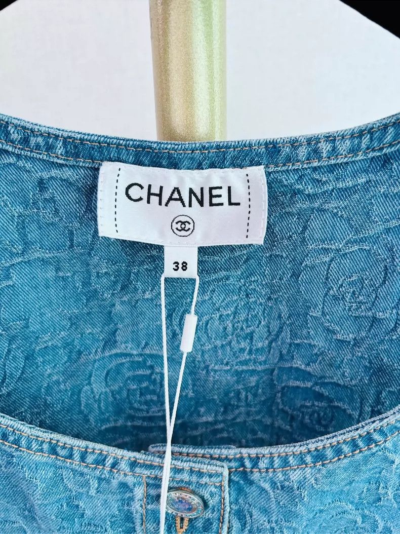 Chanel Chanel 23p denim jacquard vest Size XS / US 0-2 / IT 36-38 - 2 Thumbnail