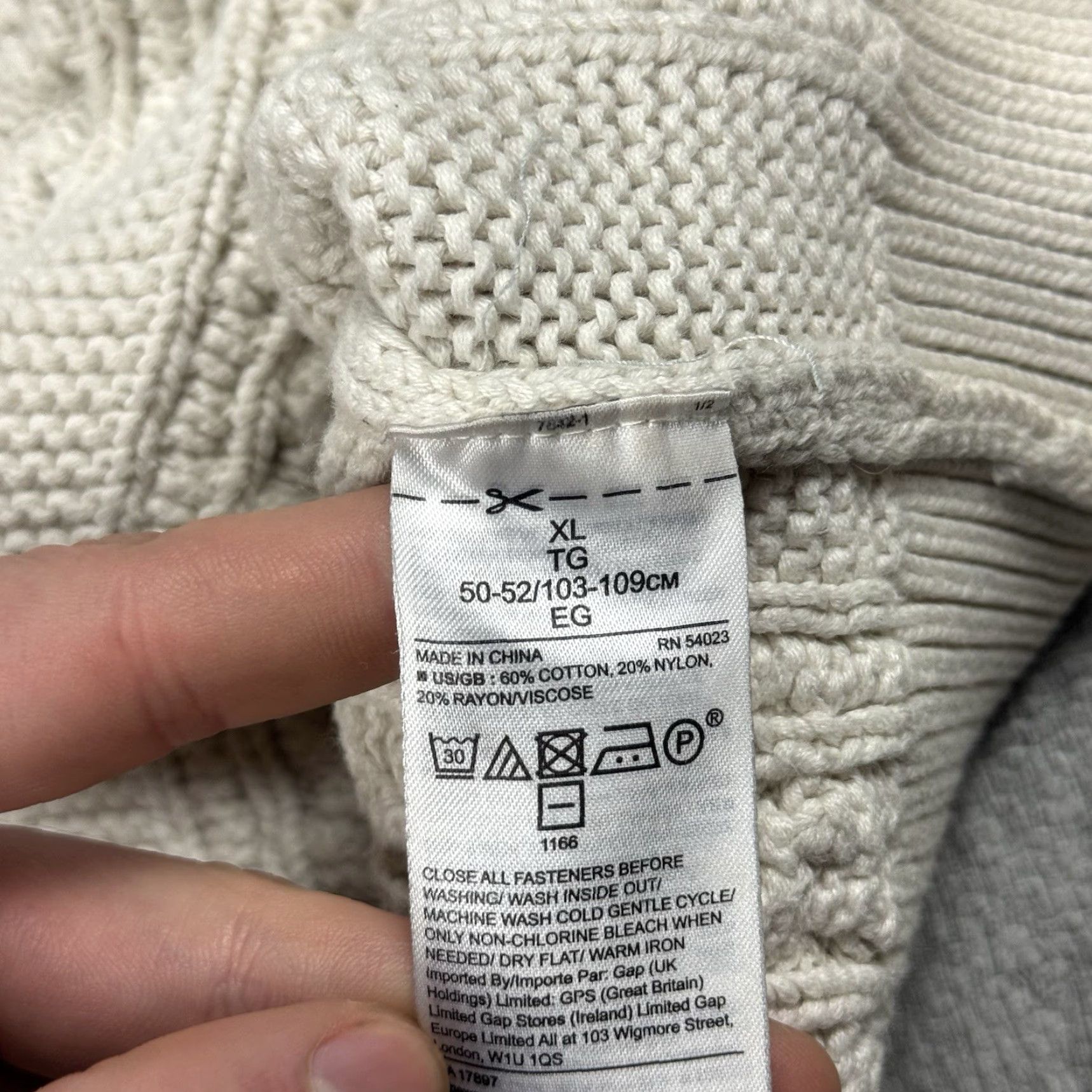 Banana Republic VINTAGE Banana Republic Women’s Chunky Cable Knit Fisherman Sweater XL Ivory Pullover Autumn Winter Size XL / US 12-14 / IT 48-50 - 5 Thumbnail