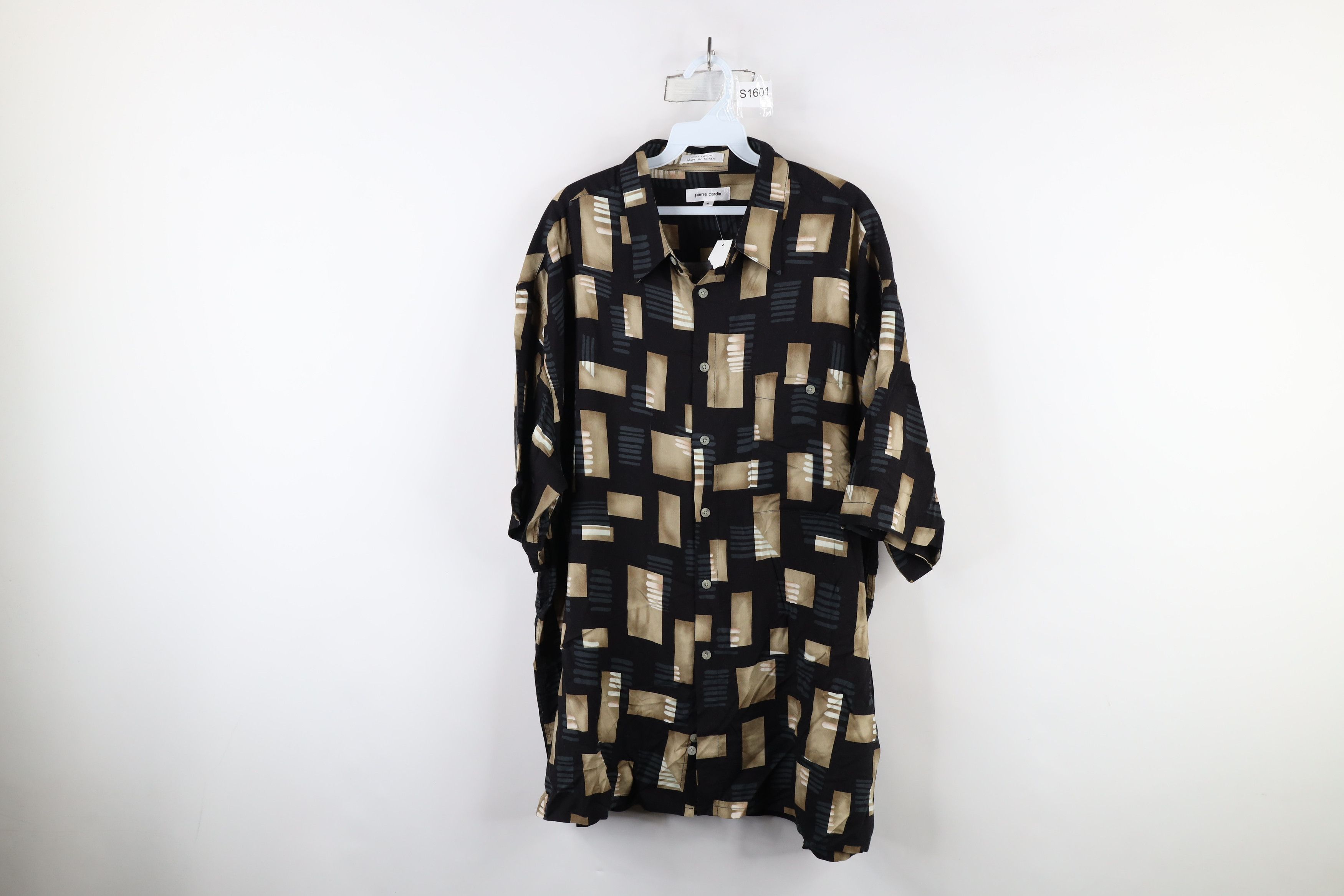 Vintage Deadstock Vintage 90s Streetwear Short Sleeve Collared Shirt Size US XL / EU 56 / 4 - 1 Thumbnail
