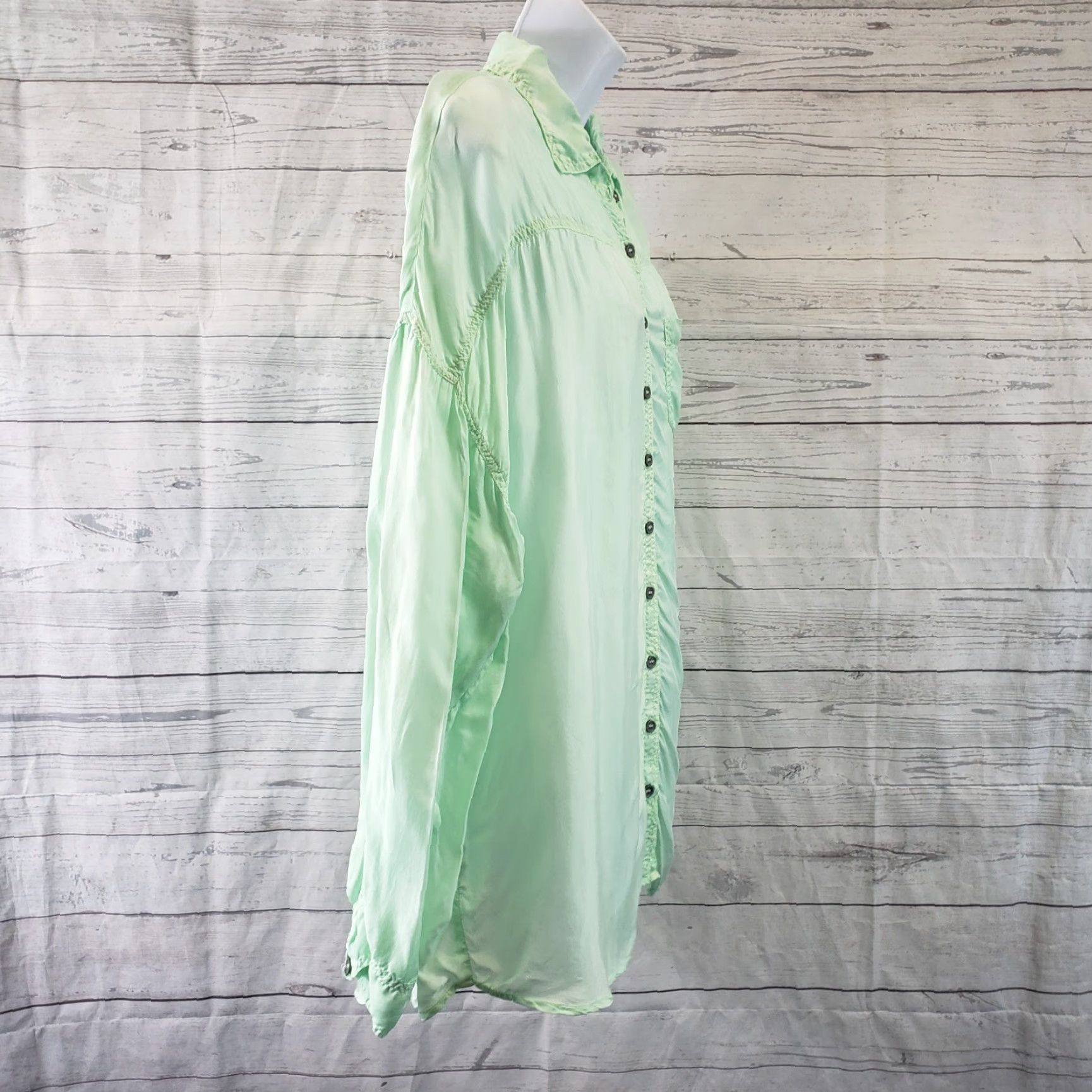 Vintage Pete & Greta Womens Button-Up Shirt Sz Small Solid Green Long Sleeve Front Cupro Size S / US 4 / IT 40 - 3 Thumbnail