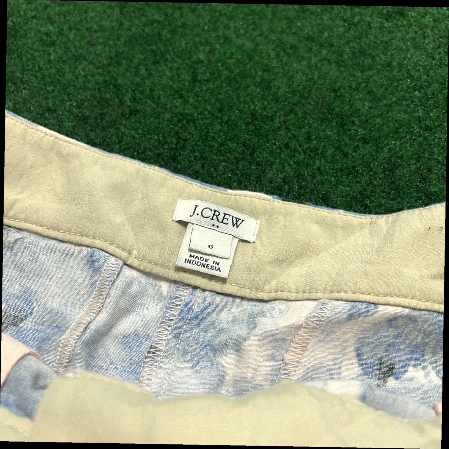 J.Crew J Crew Women's Sz 6 Stretch Chino Shorts Blue Flowers Print Preppy Summer Size 28" / US 6 / IT 42 - 6 Thumbnail