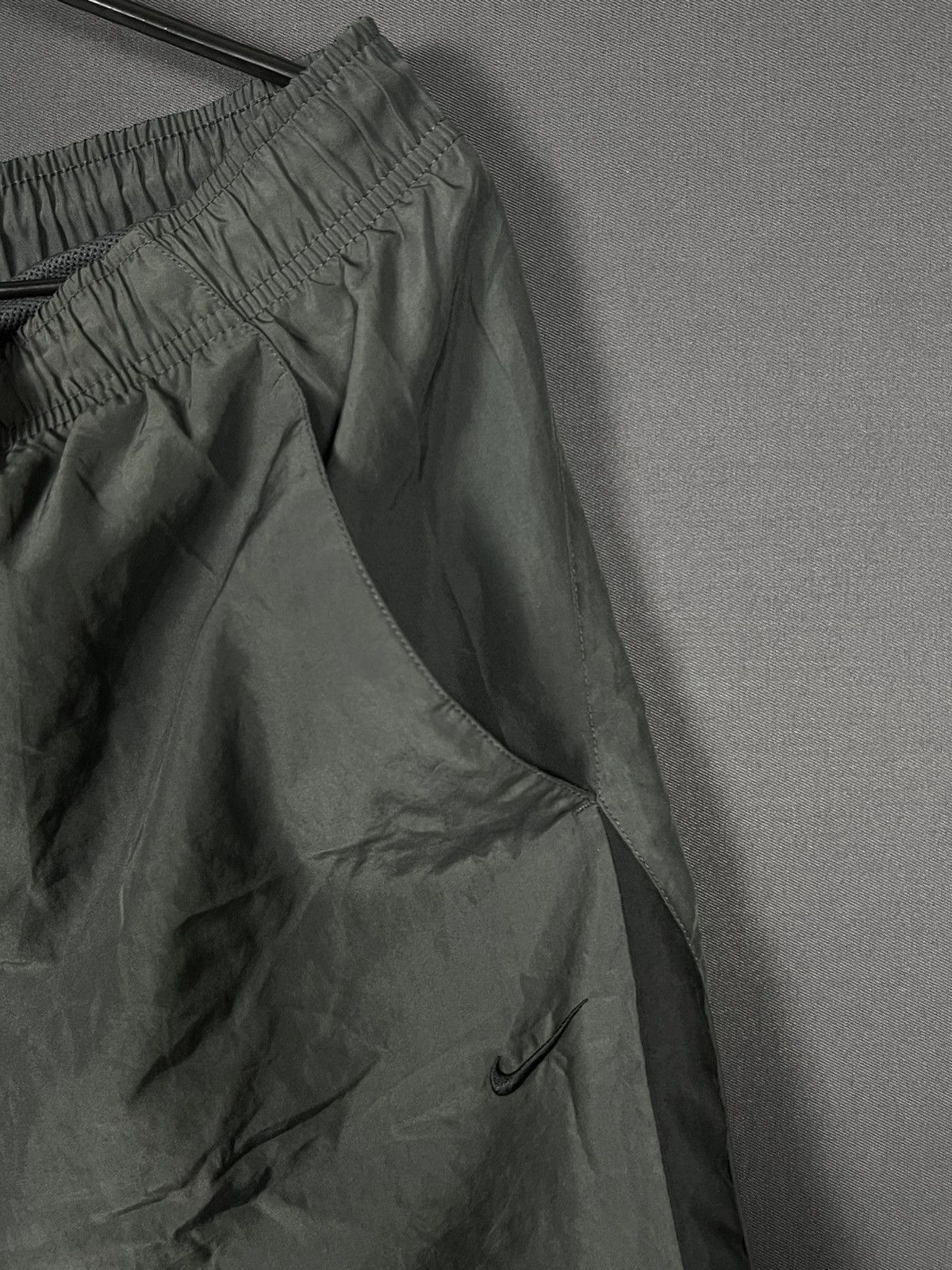 Nike × Vintage Nike grey vintage men’s size L shorts Size US 34 / EU 50 - 3 Thumbnail