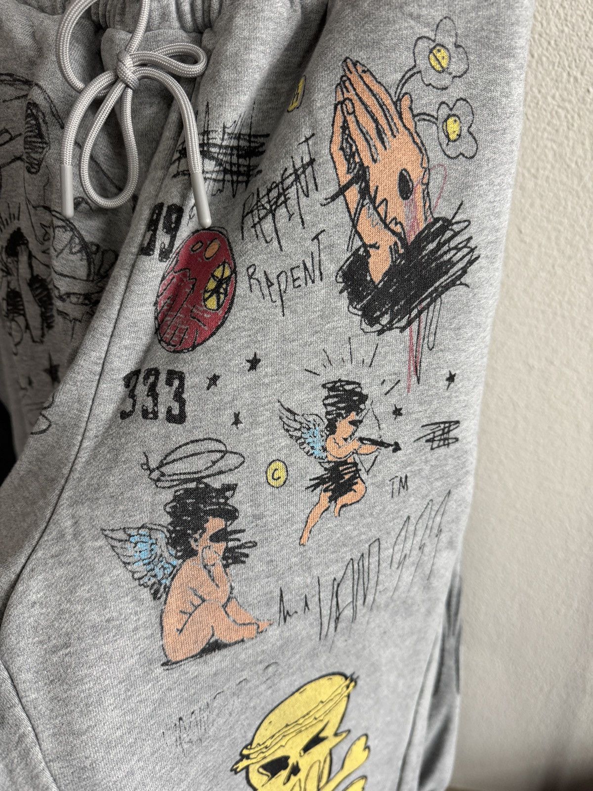 Half Evil LARGE HALF EVIL VAMEE SKETCHBOOK HOODIE & SWEATPANTS SET Size US L / EU 52-54 / 3 - 7 Thumbnail