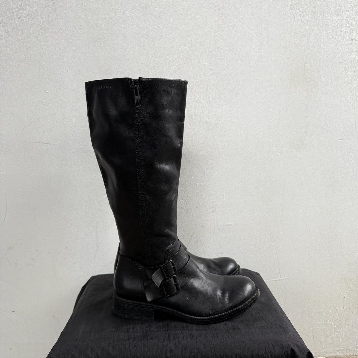 Esprit Vintage Esprit Leather Black Knee High Boots Size US 8.5 / IT 38.5 - 2 Thumbnail