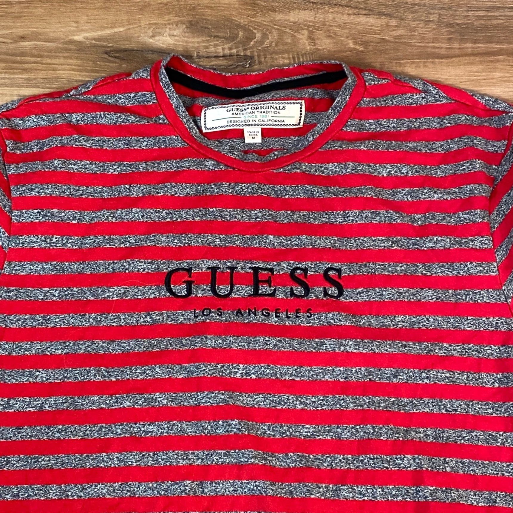 Guess GUESS Originals Red Gray Striped Crew Neck T Shirt Men's Medium Shirt Mens Crew Neck Striped Logo Size US M / EU 48-50 / 2 - 2 Thumbnail