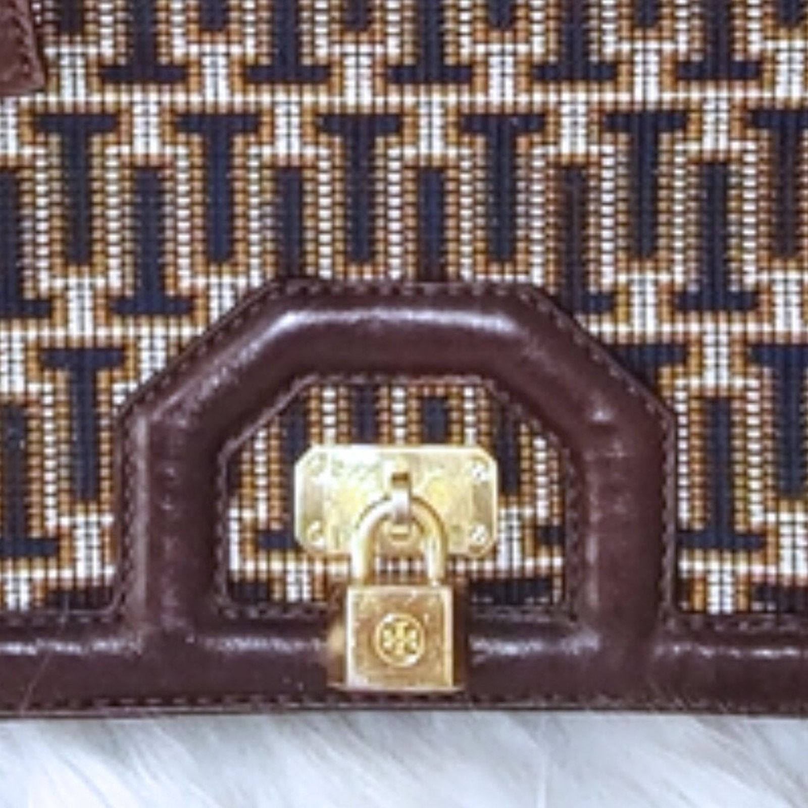 Tory Burch Tory Burch RARE 2011 runway woven shoulder bag w/mirror EUC Size ONE SIZE - 4 Thumbnail