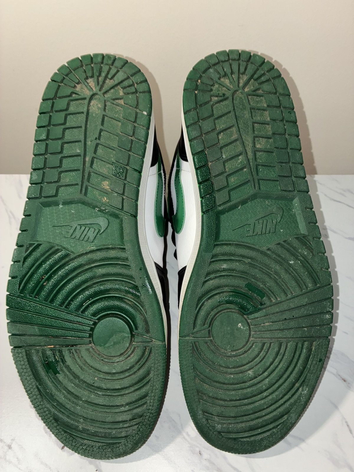 Jordan Brand Jordan 1 pine green Size US 11 / EU 44 - 8 Thumbnail