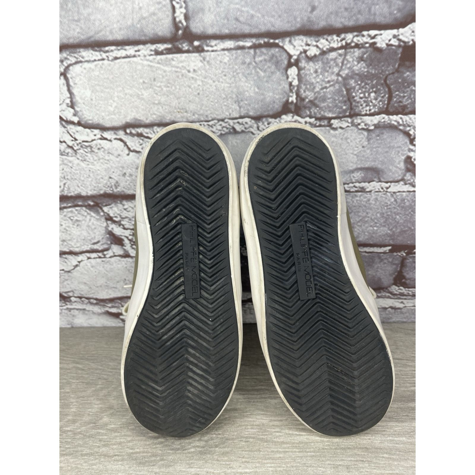 Philippe Model Philippe Model Paris Olive Green Leather Casual Sneakers Jun Size US 12 / IT 42 - 13 Thumbnail