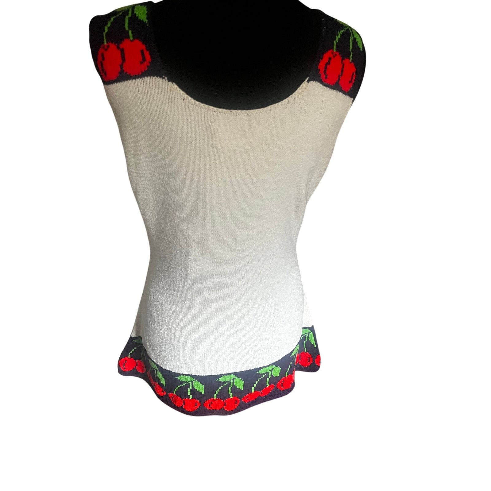 Vintage Vintage 70s White Cherry Micro Mini Tennis Knit Dress Small Size S / US 4 / IT 40 - 2 Thumbnail