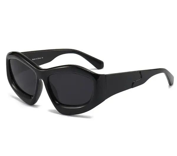 VIBE Streetwear Luxury Punk Gothic Style Sunglasses Size ONE SIZE - 3 Thumbnail
