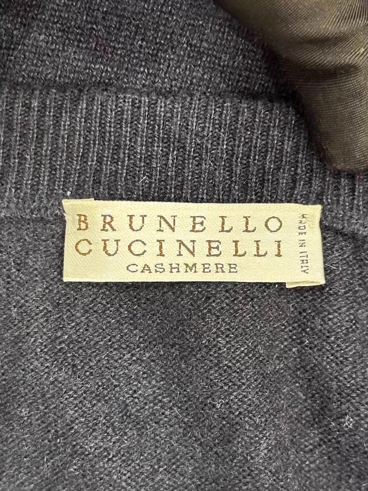 Brunello Cucinelli BC Men's V-neck Navy Cashmere Sweater S w/ Pocket Chain Logo Size US S / EU 44-46 / 1 - 4 Thumbnail