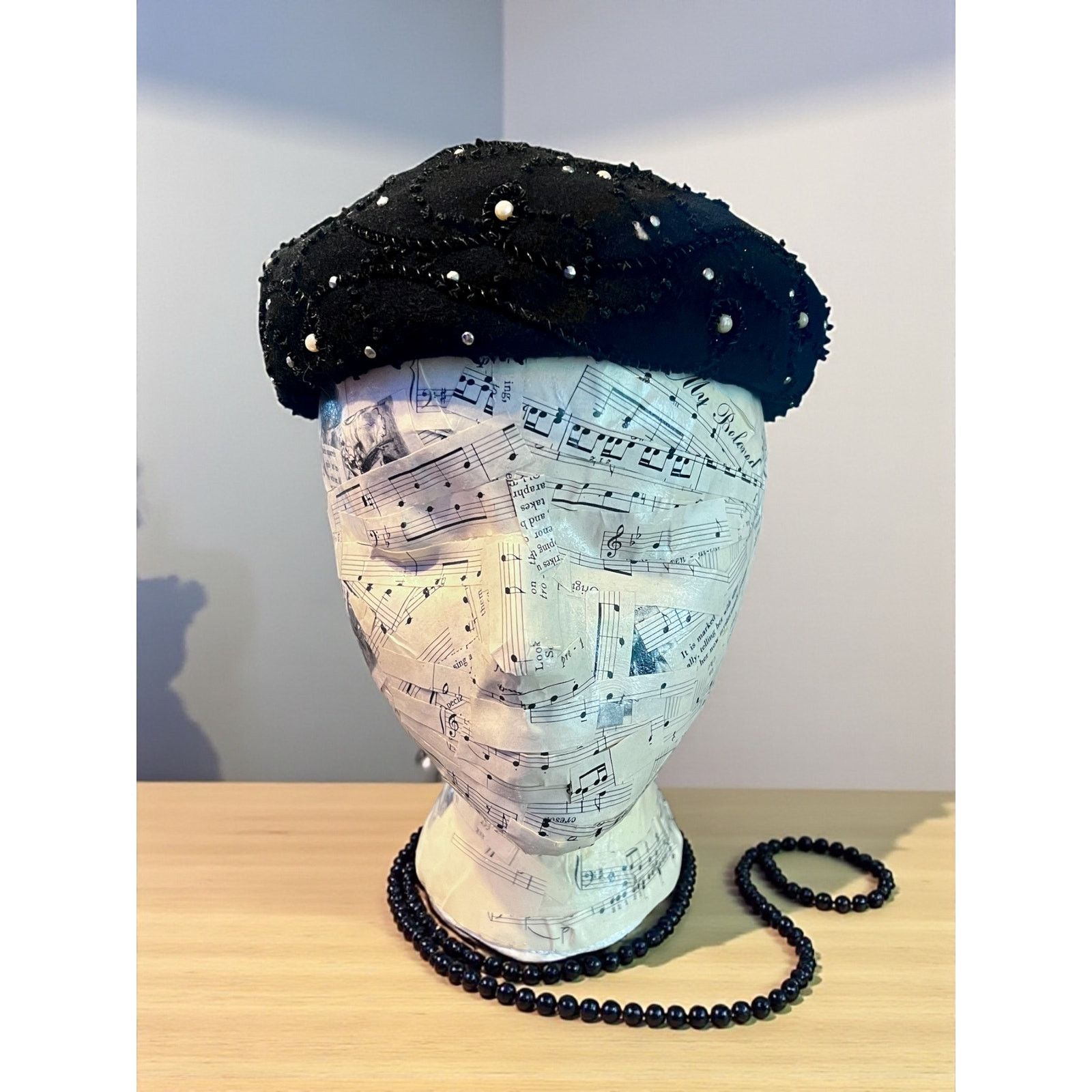 Vintage Vintage 1950s Merrimac Wool Beret Black Beaded Hat-Pearls Size ONE SIZE - 2 Thumbnail
