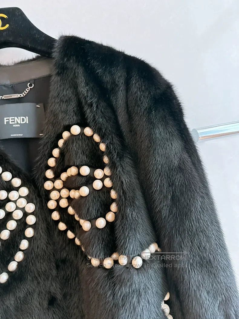 Fendi Fendi Pearl Bow Black Mink Fur Coat, Cloak Size XS / US 0-2 / IT 36-38 - 3 Thumbnail